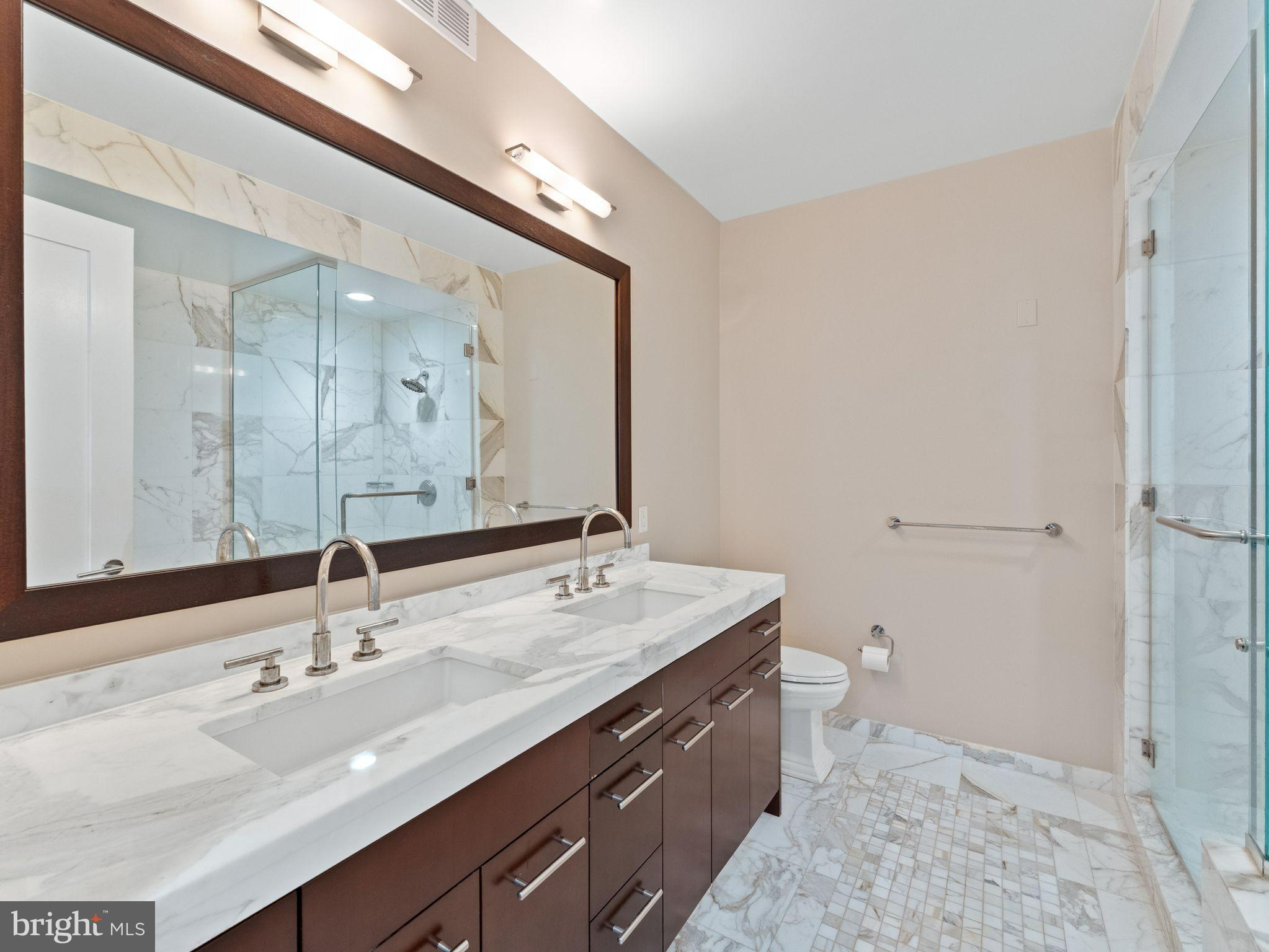 AVENUE OF THE ARTS - Residential