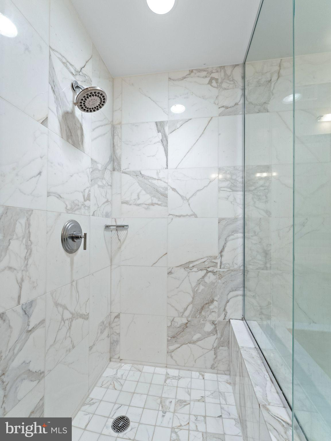 AVENUE OF THE ARTS - Residential