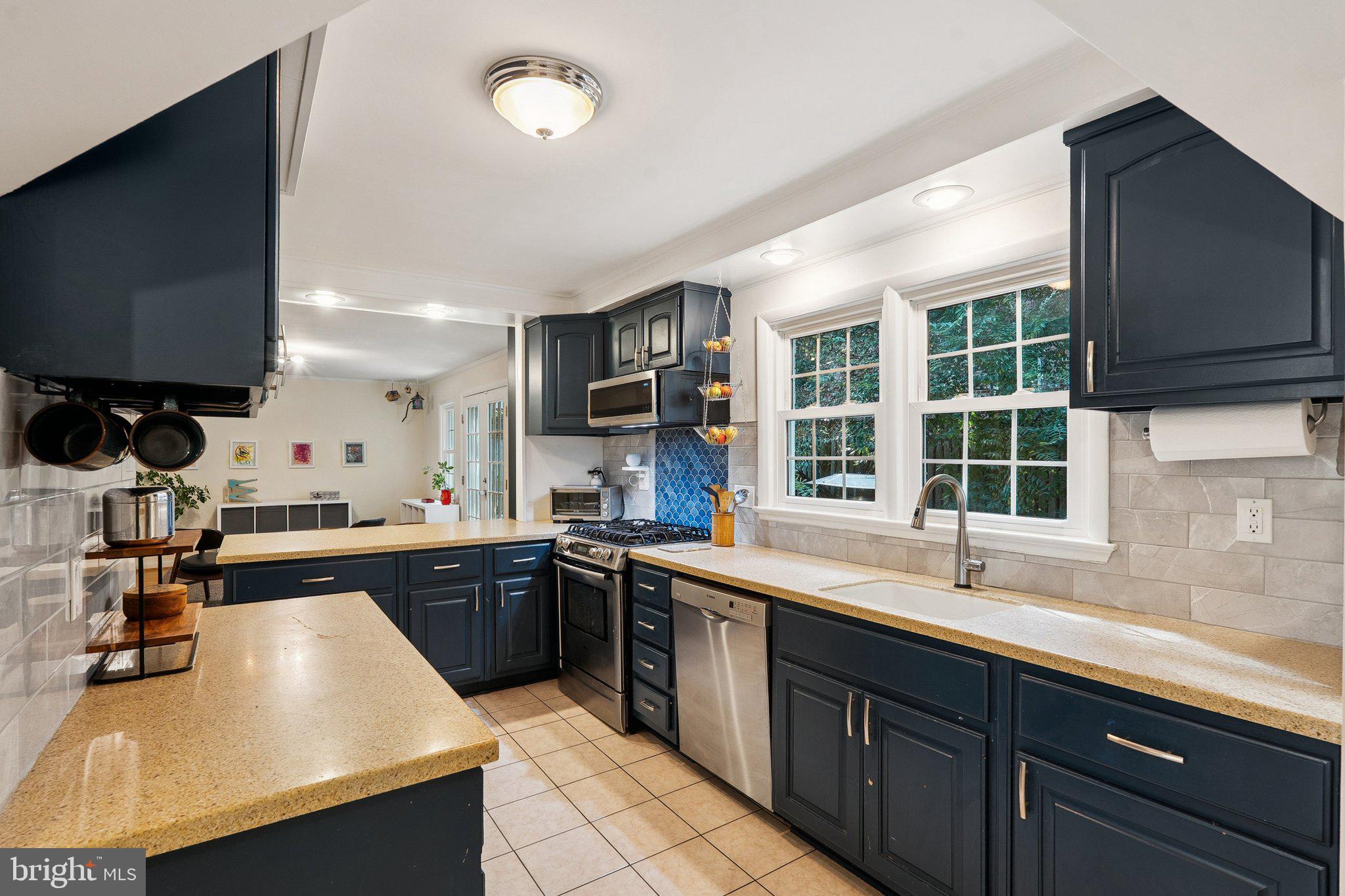 WOODSIDE FOREST - Residential