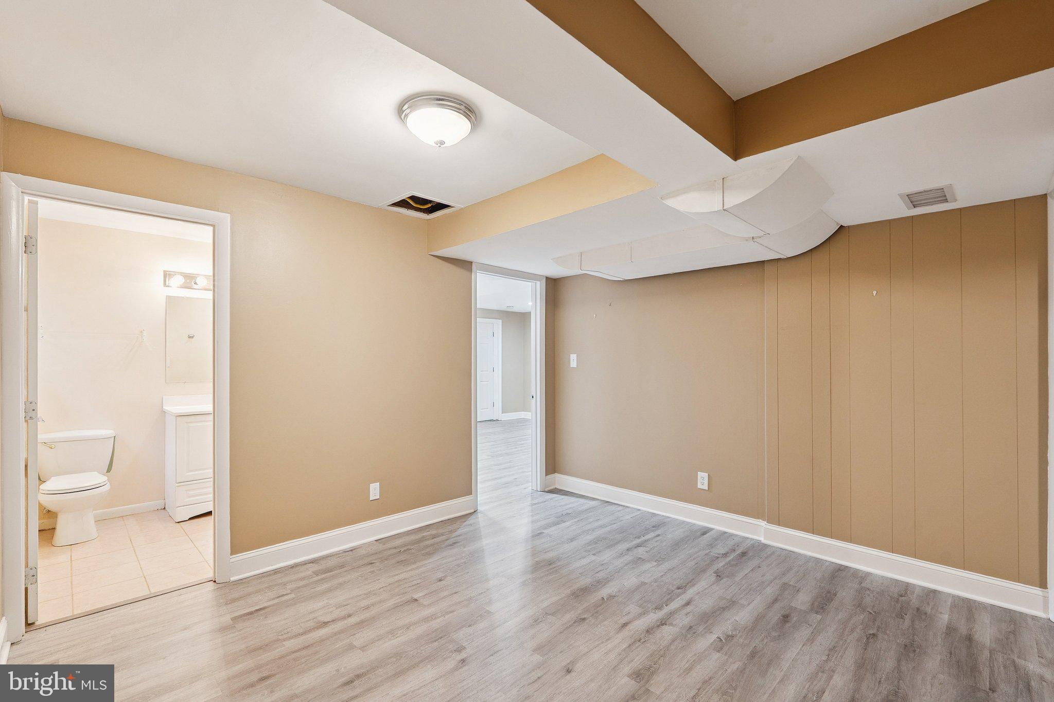 WOODSIDE FOREST - Residential