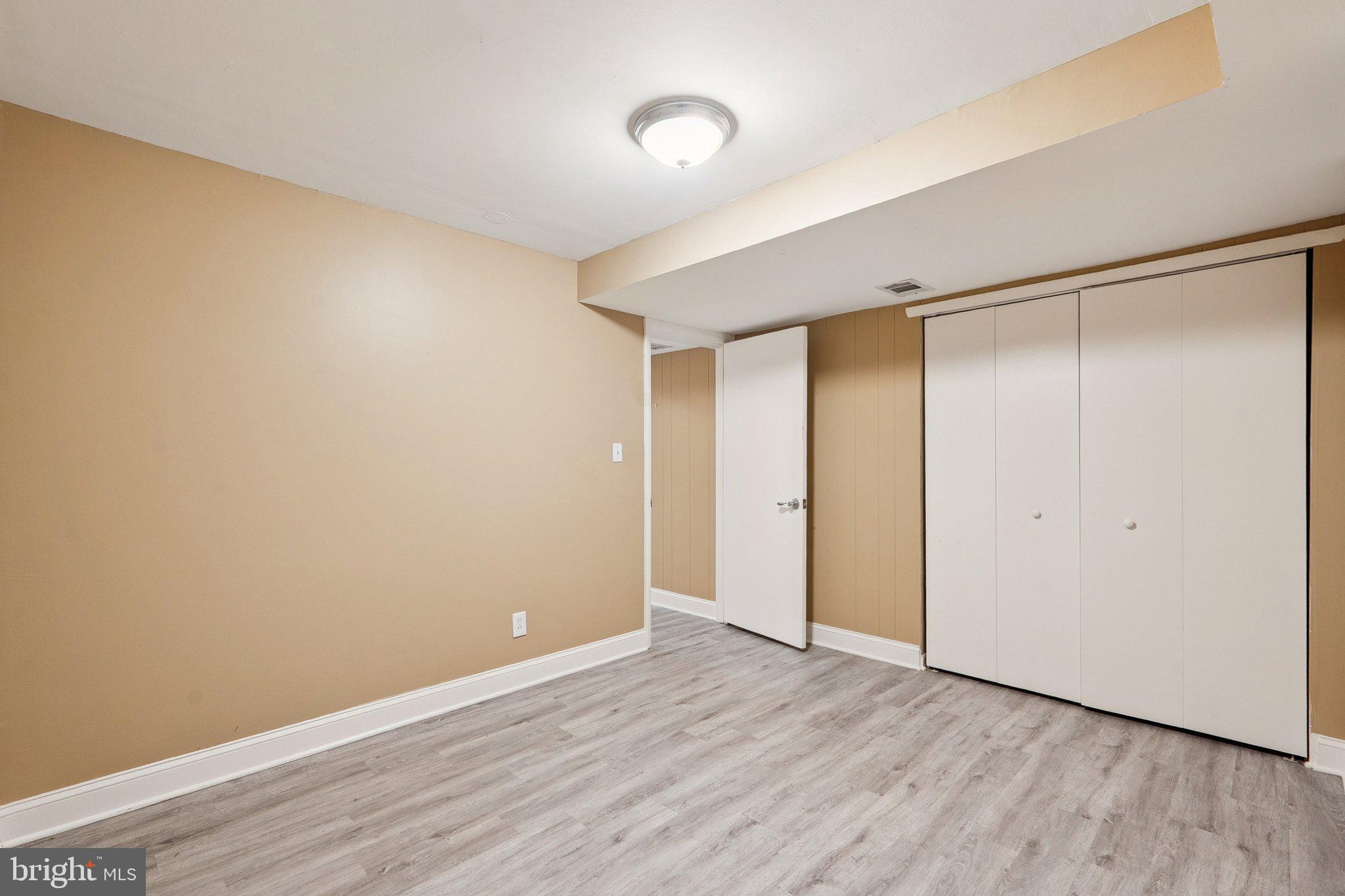 WOODSIDE FOREST - Residential