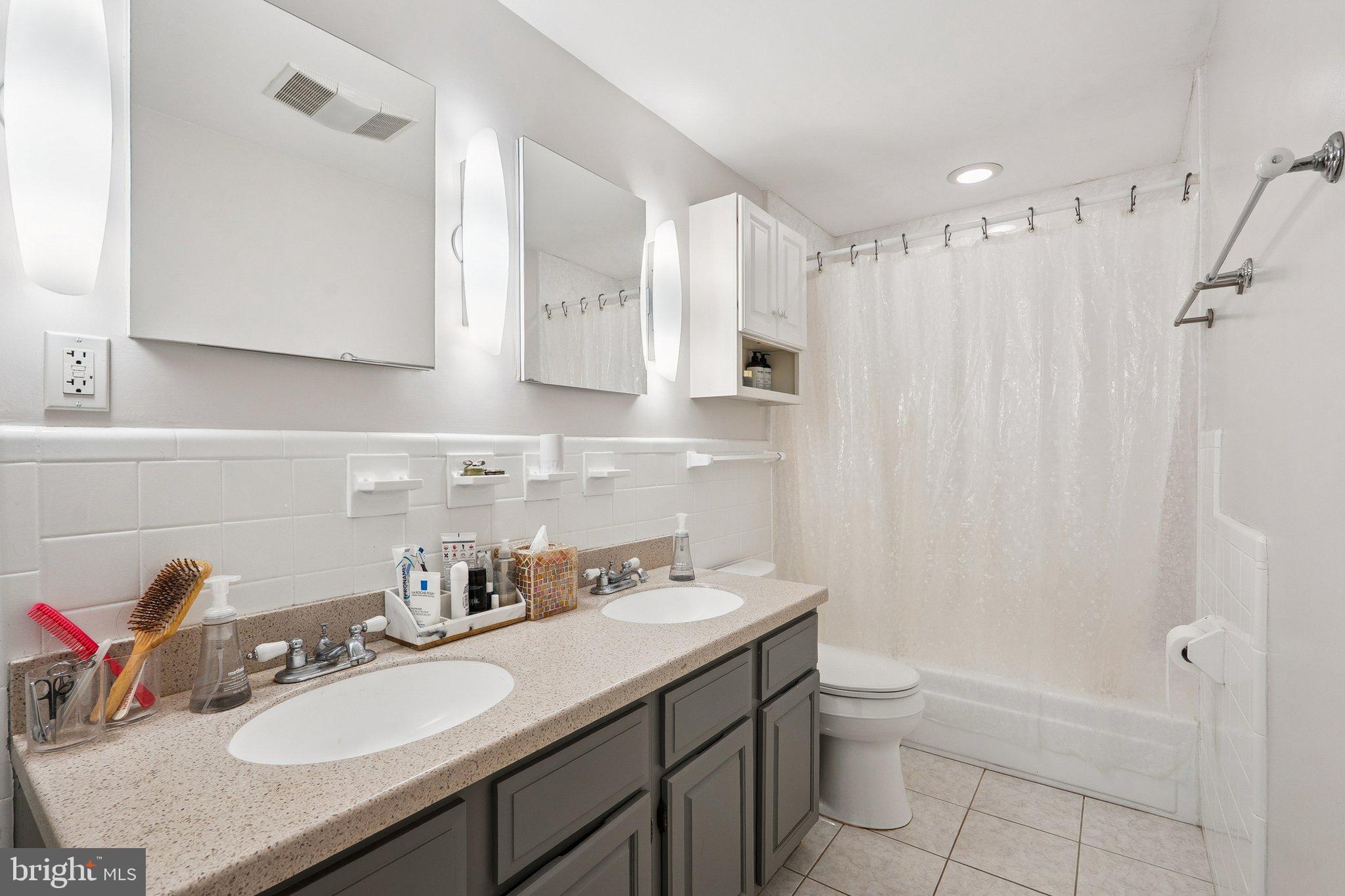 WOODSIDE FOREST - Residential