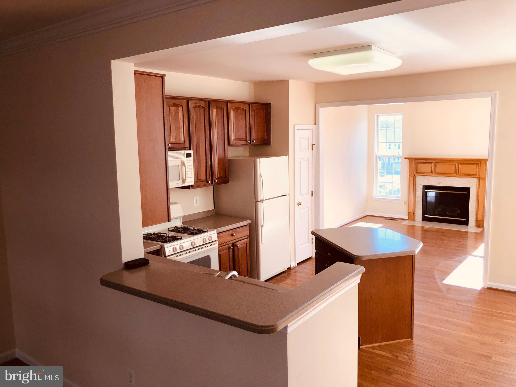 RIVERSIDE STATION - Residential Lease