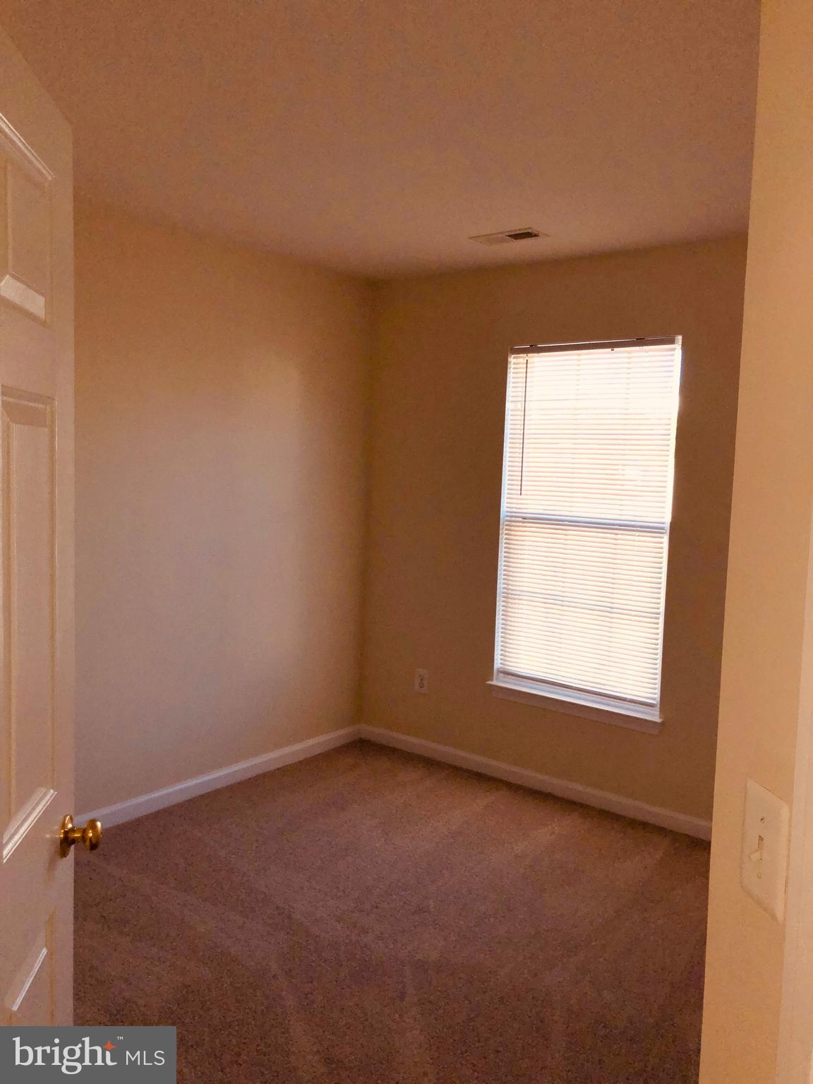 RIVERSIDE STATION - Residential Lease