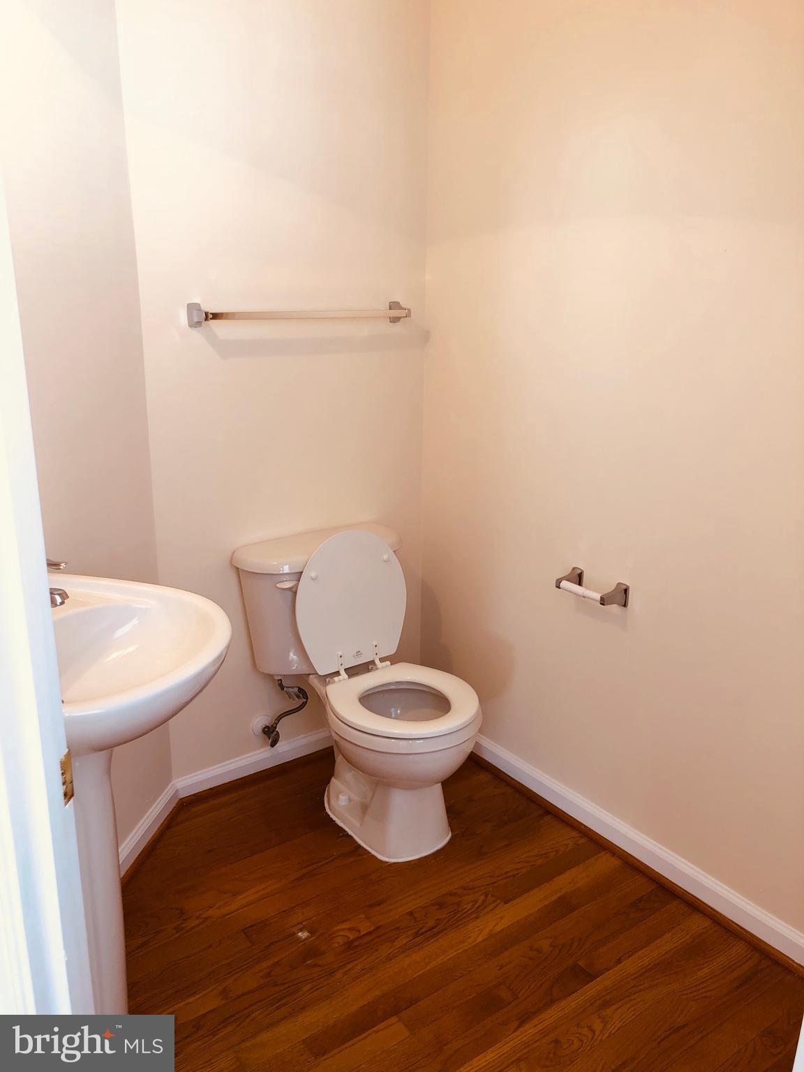 RIVERSIDE STATION - Residential Lease