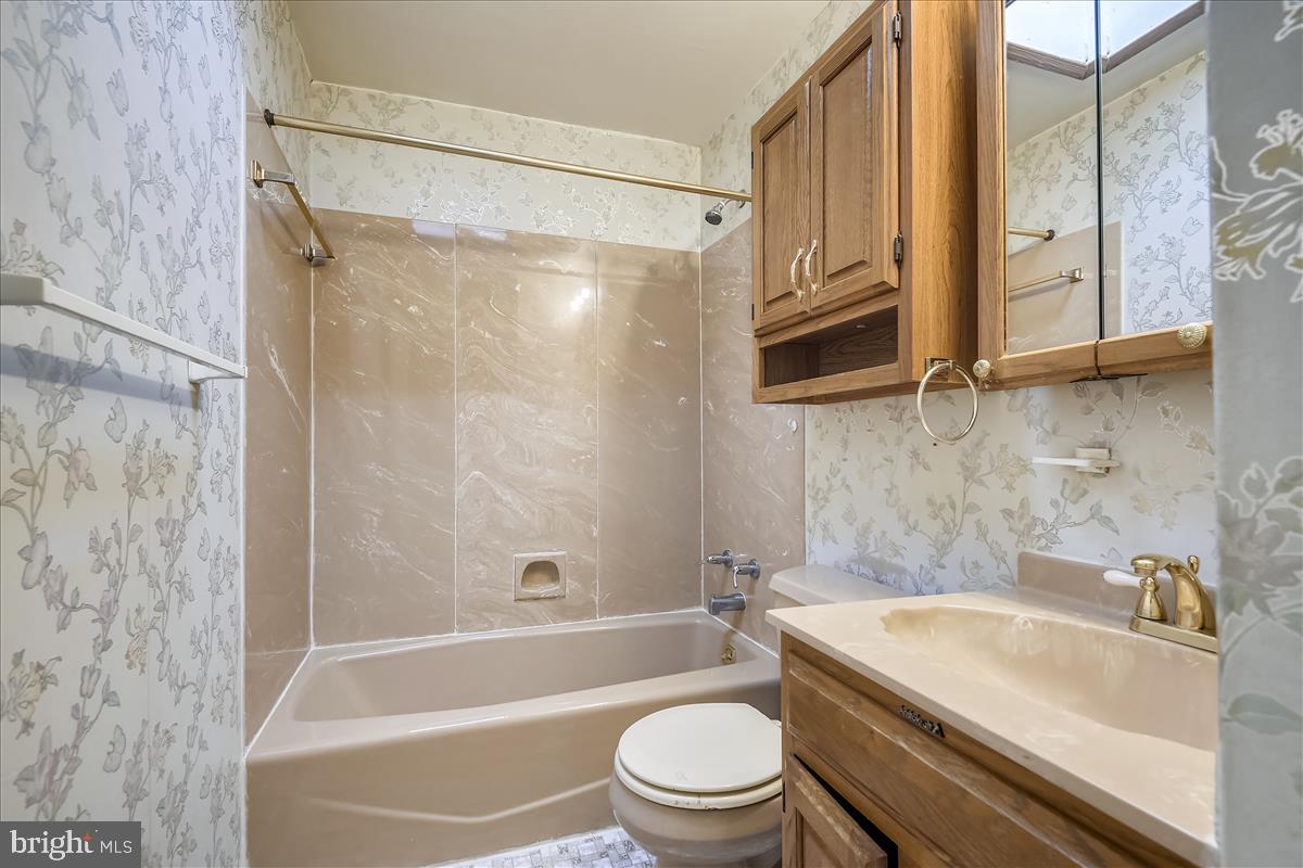 GREEKTOWN - Residential