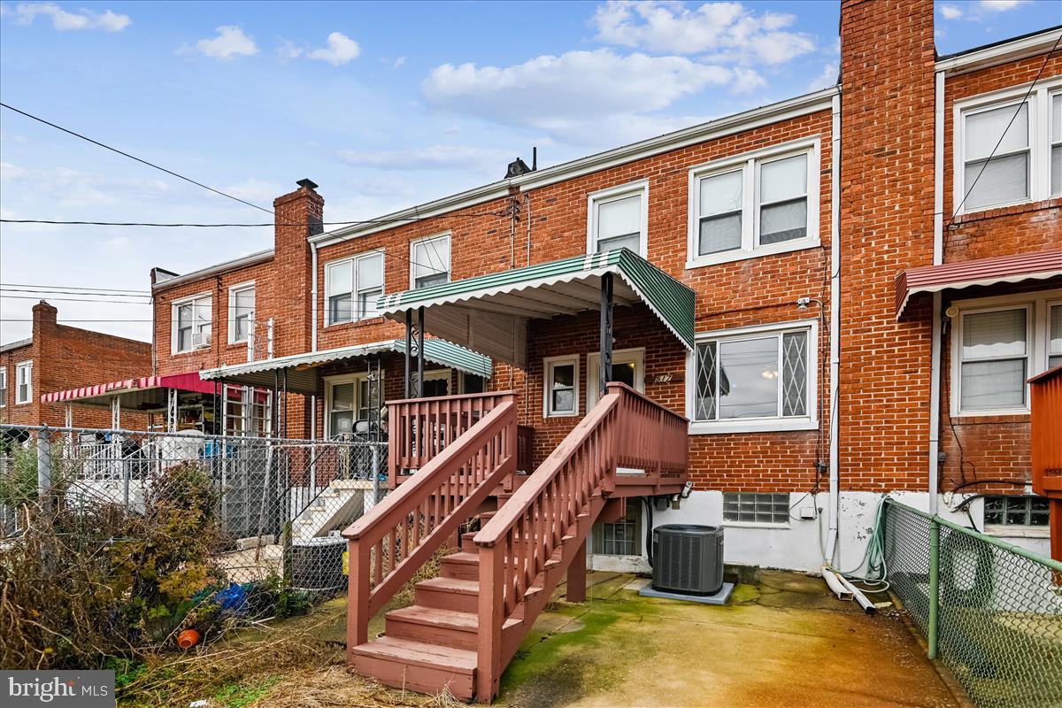 GREEKTOWN - Residential