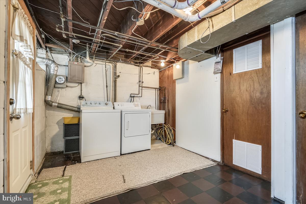 GREEKTOWN - Residential