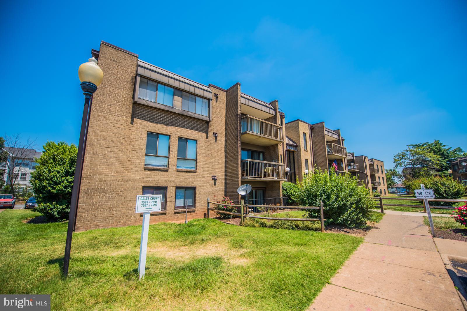 SUMMERTREE CONDO APTS - Residential Lease