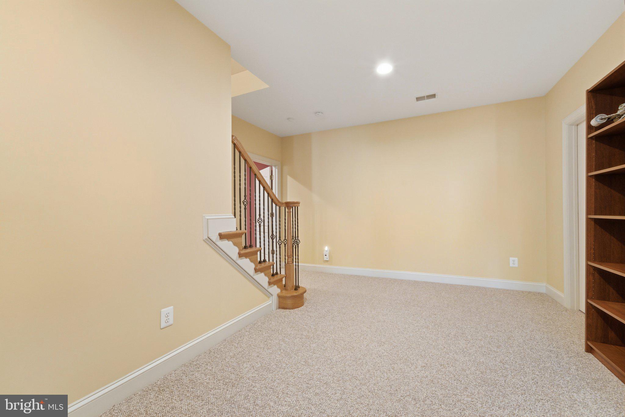 LAKE MANASSAS - Residential