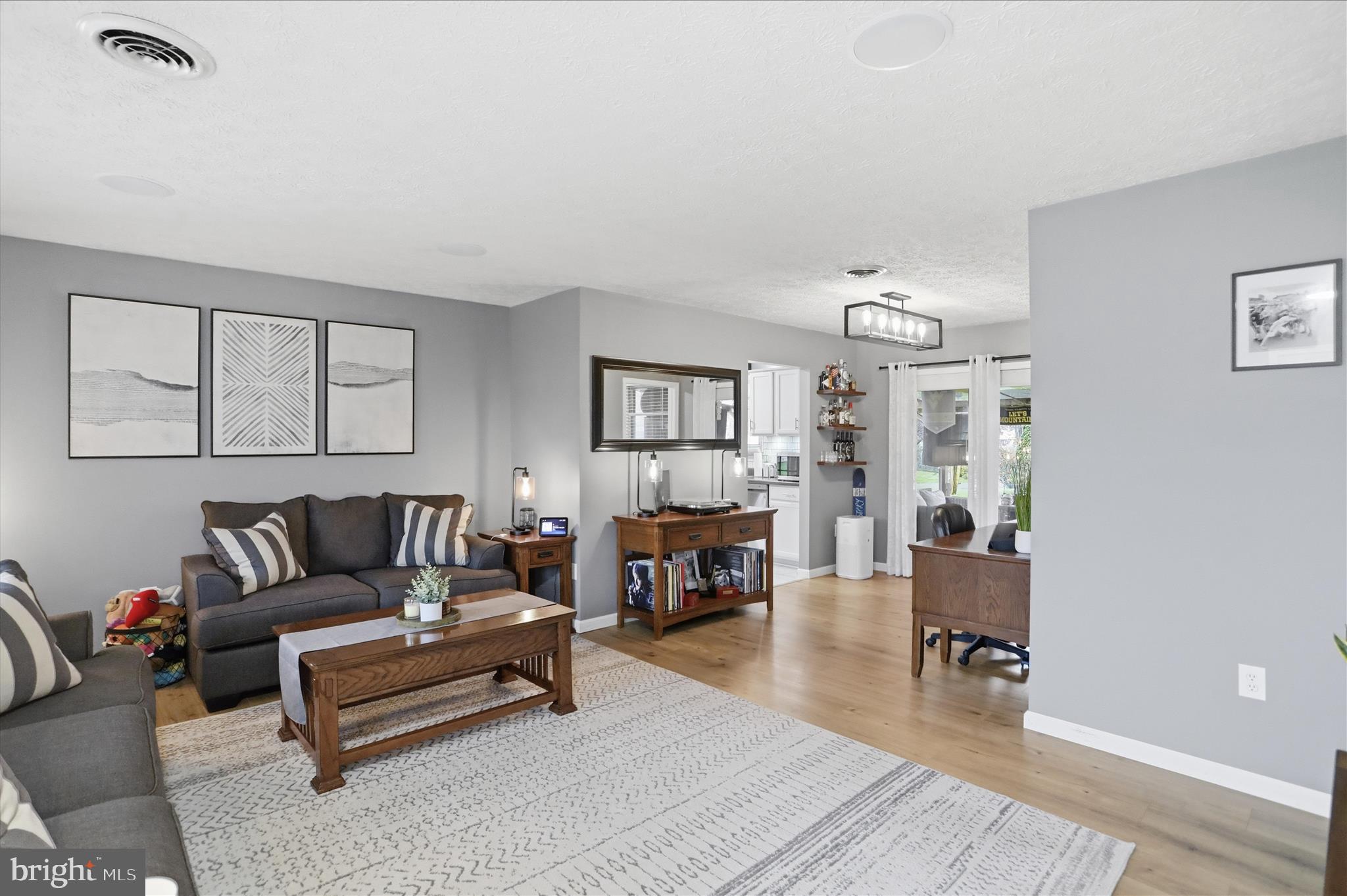 QUAIL VALLEY ESTATES - Residential