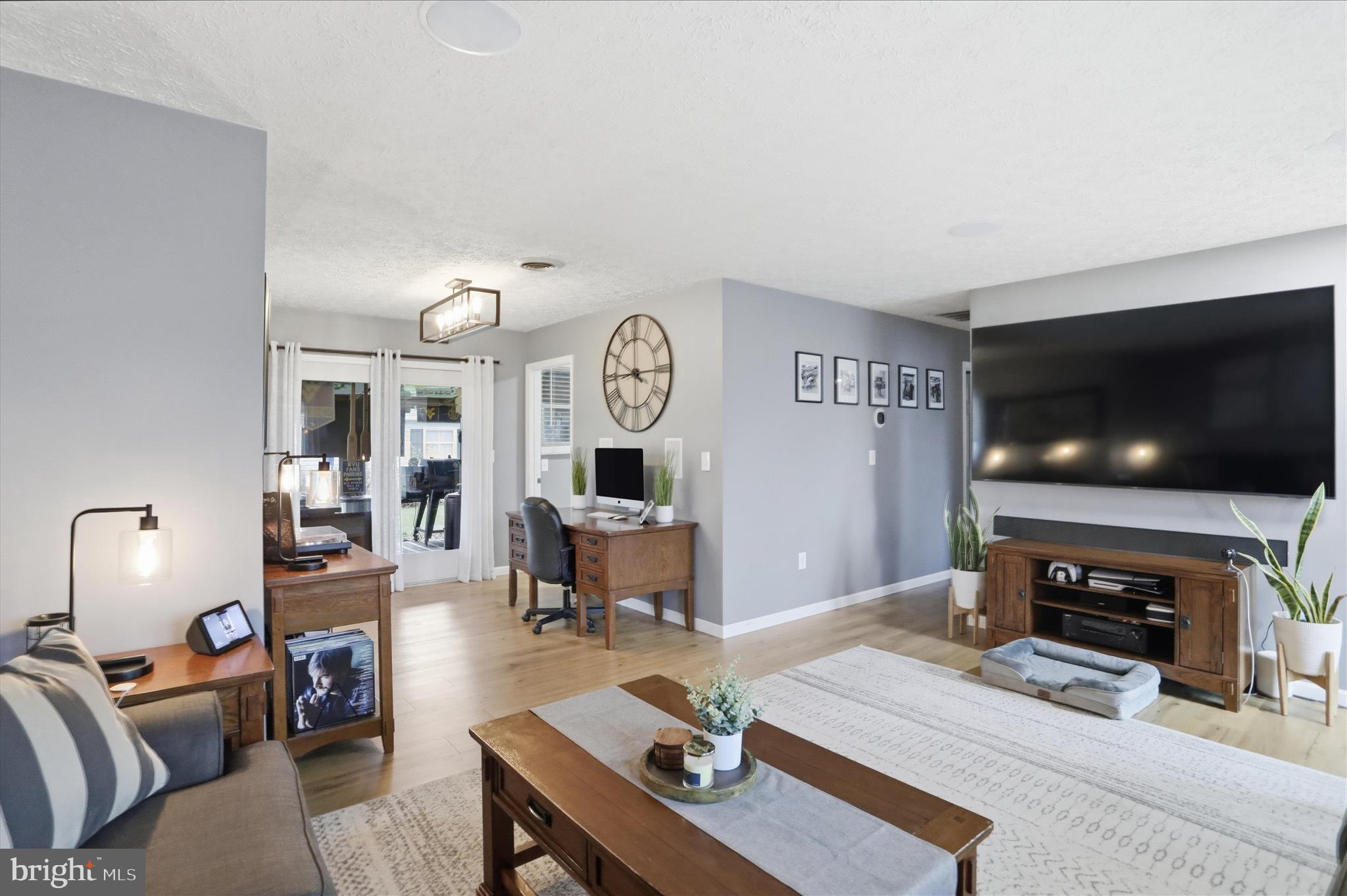 QUAIL VALLEY ESTATES - Residential