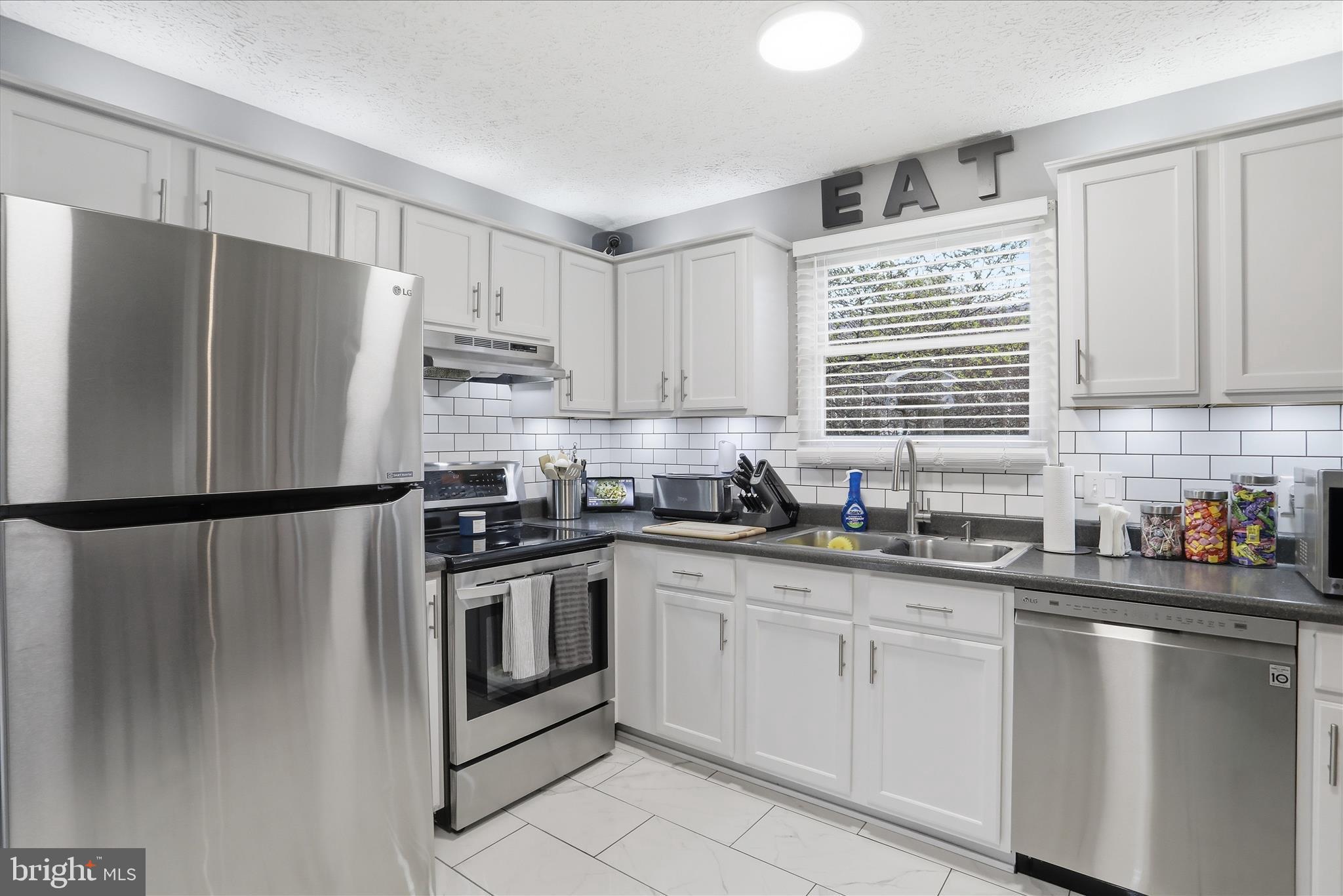 QUAIL VALLEY ESTATES - Residential