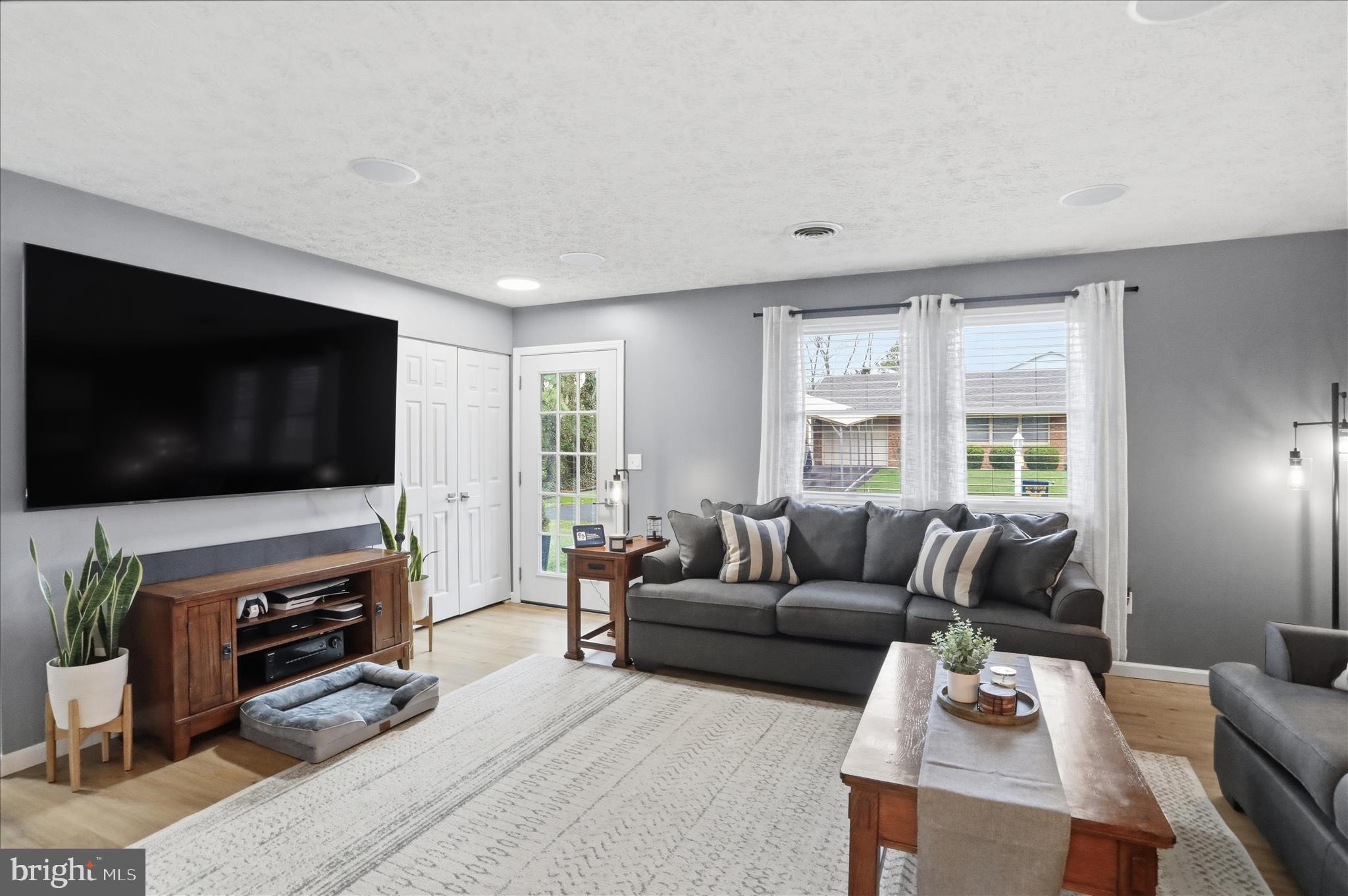 QUAIL VALLEY ESTATES - Residential