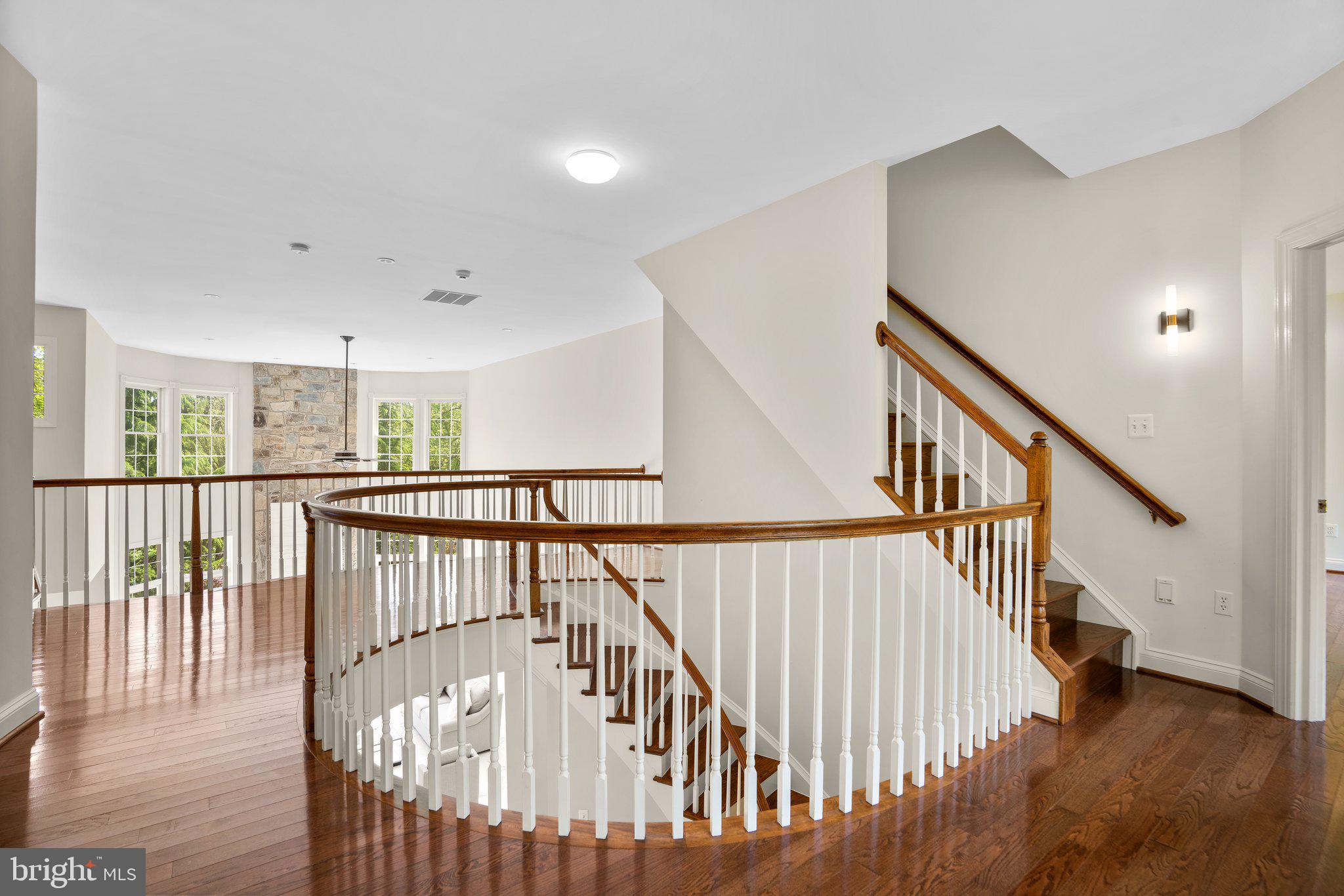 SADDLE RIDGE - Residential