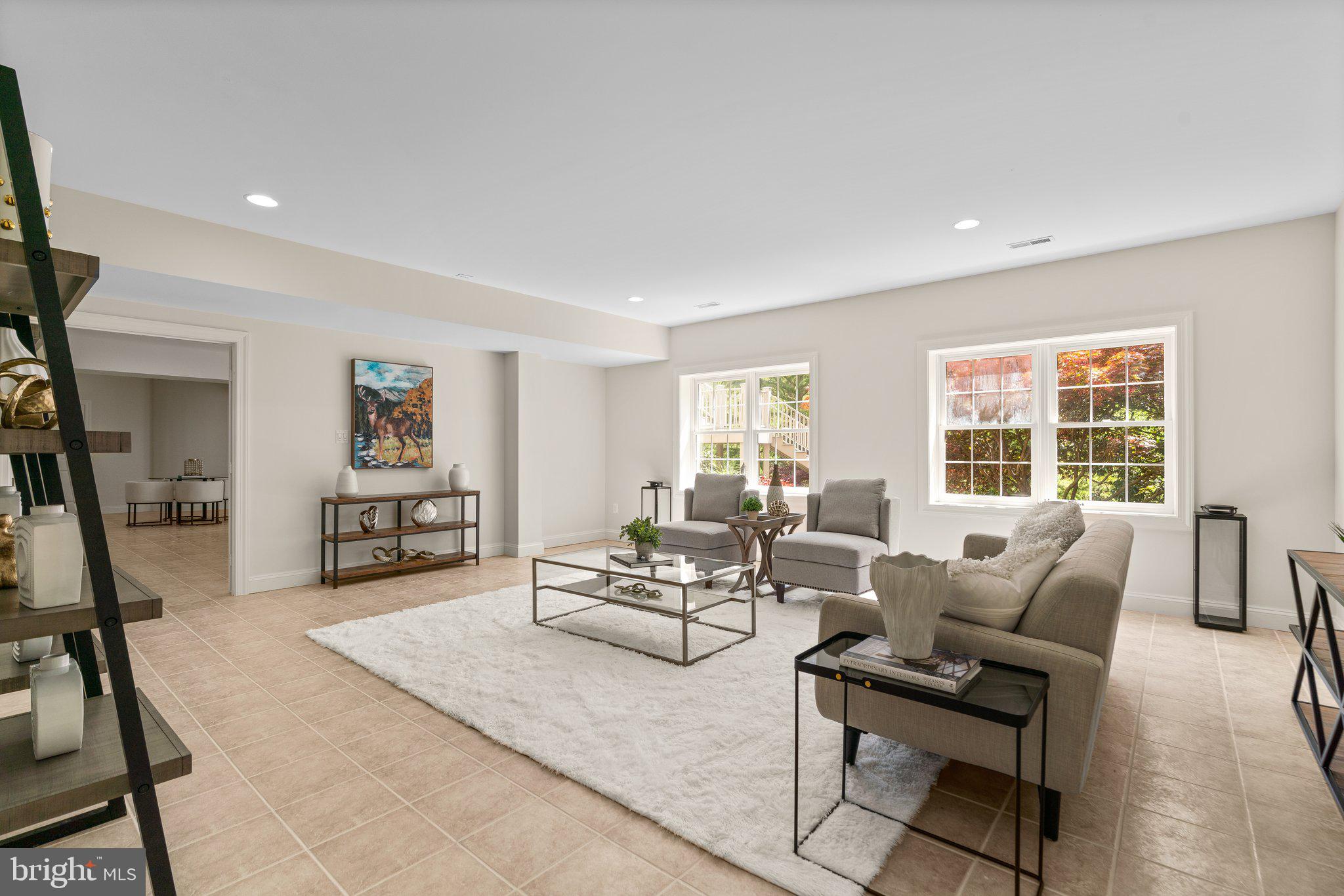 SADDLE RIDGE - Residential