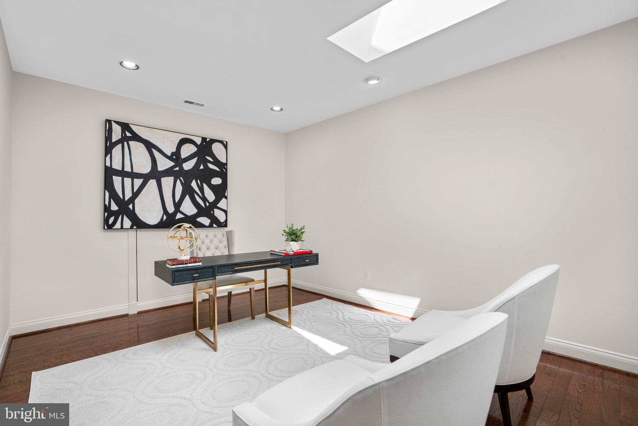 SADDLE RIDGE - Residential