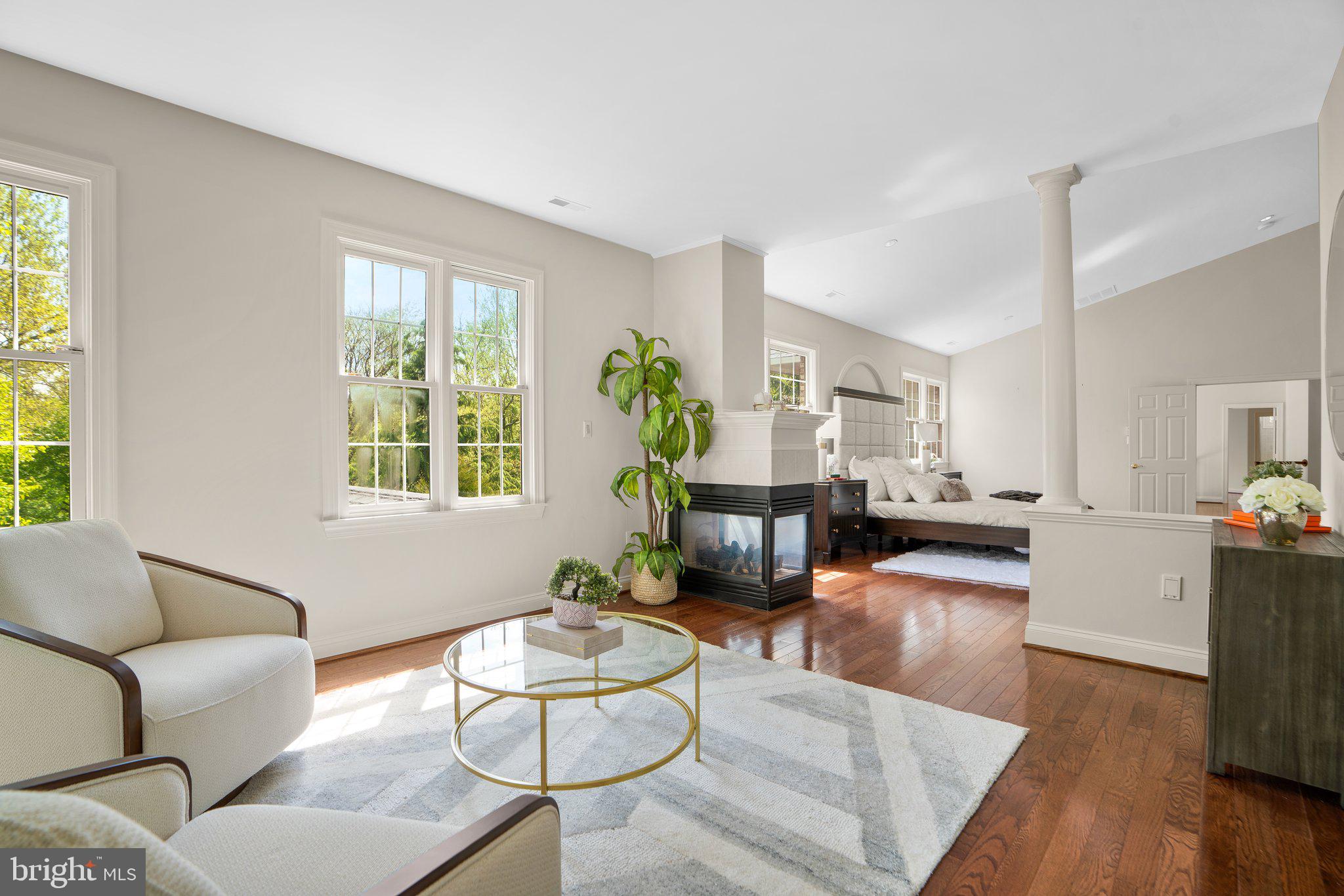 SADDLE RIDGE - Residential