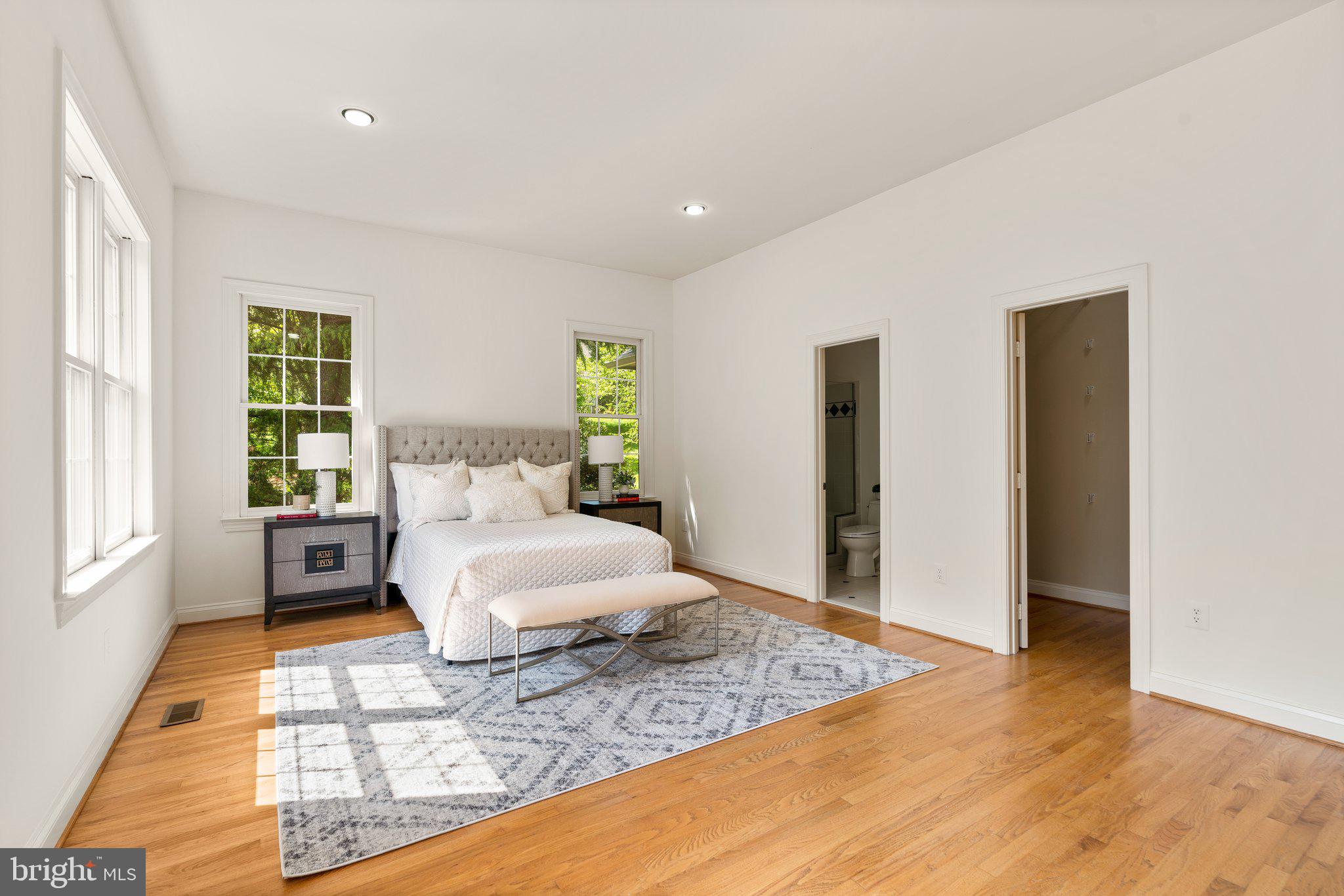 SADDLE RIDGE - Residential