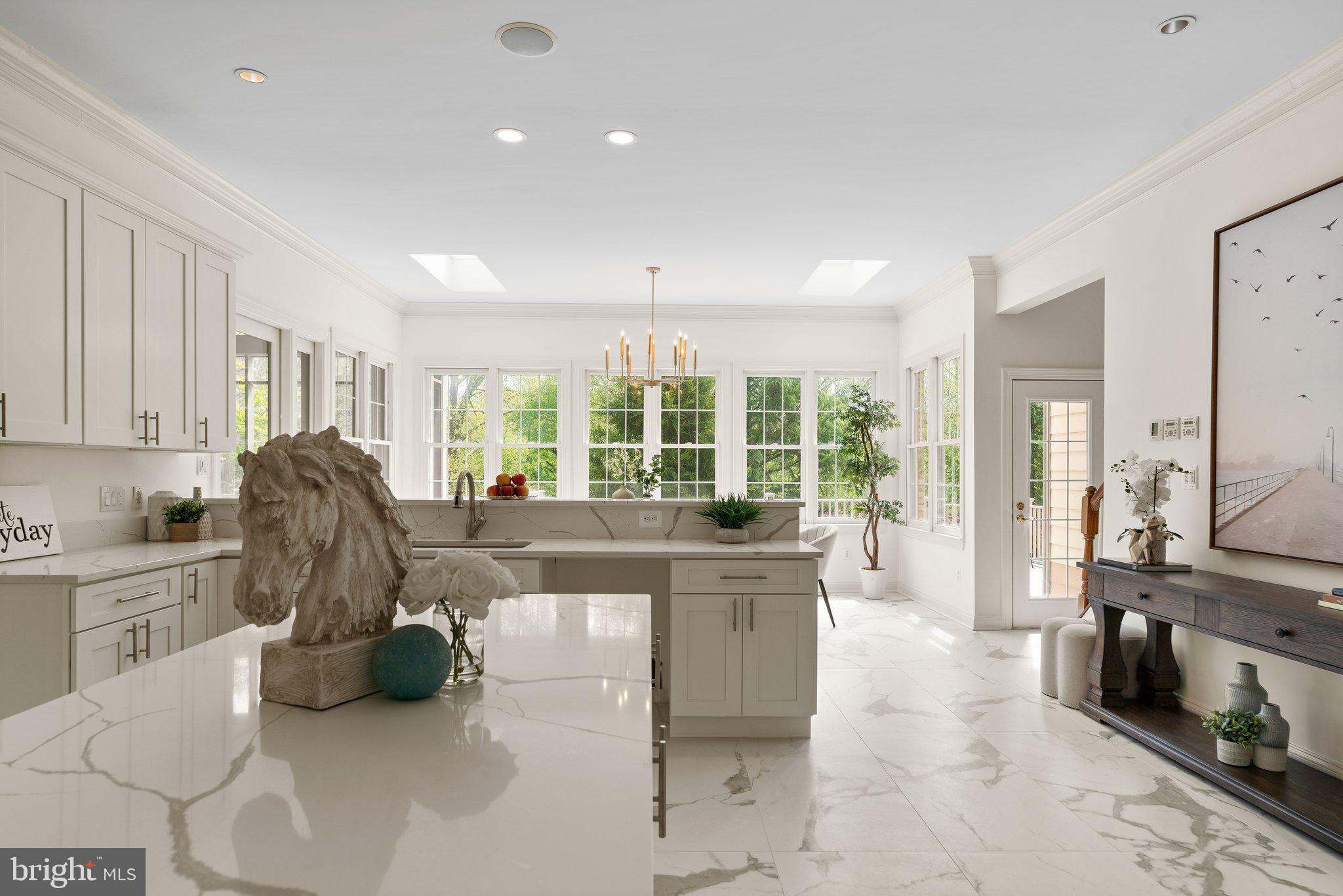 SADDLE RIDGE - Residential