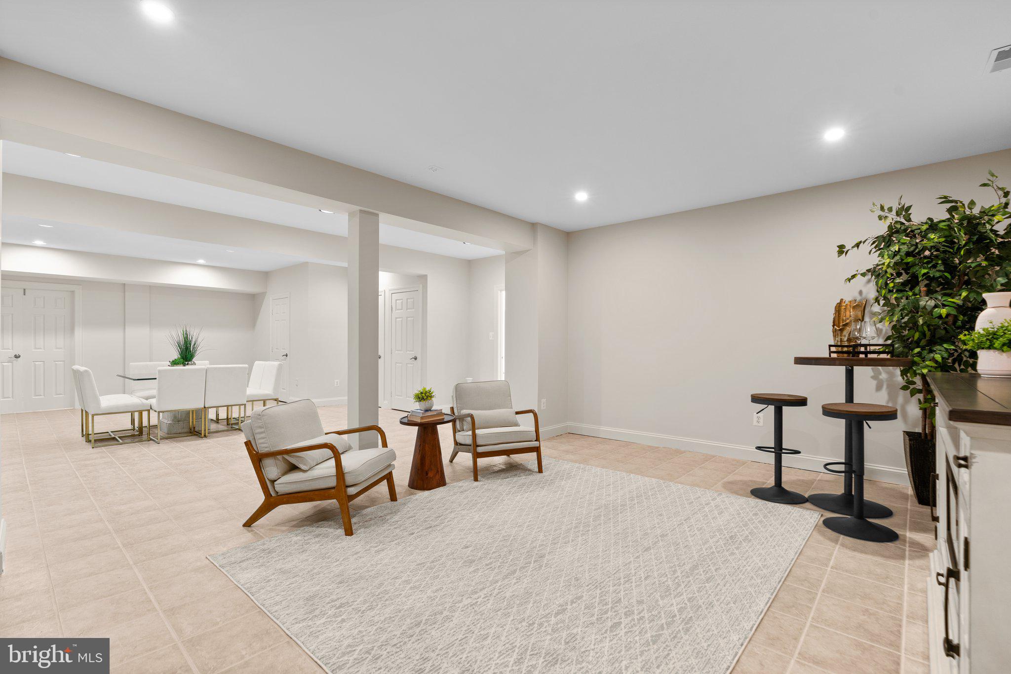 SADDLE RIDGE - Residential