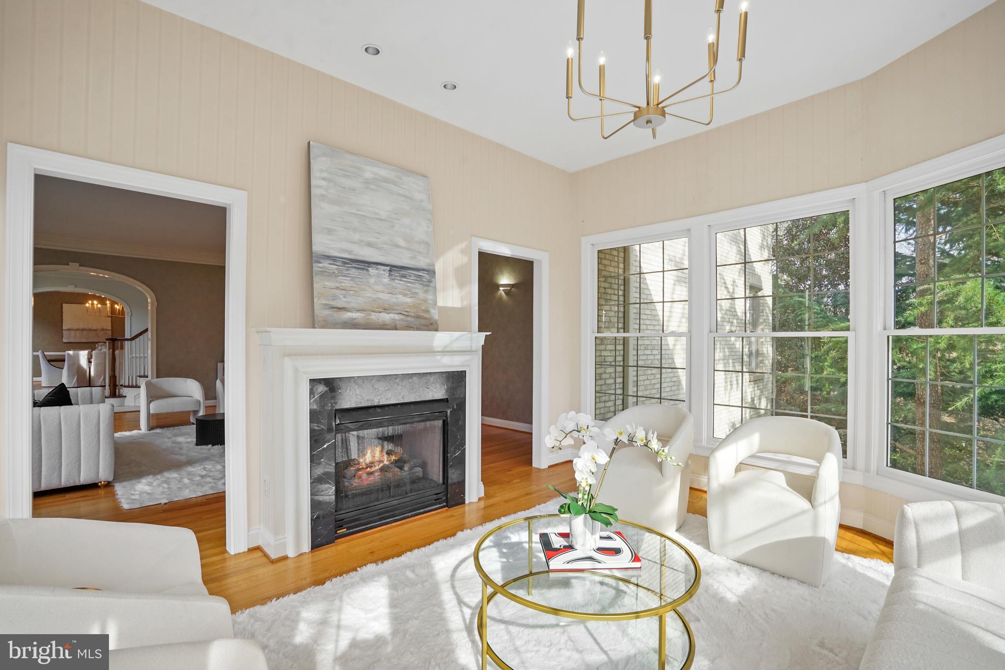 SADDLE RIDGE - Residential