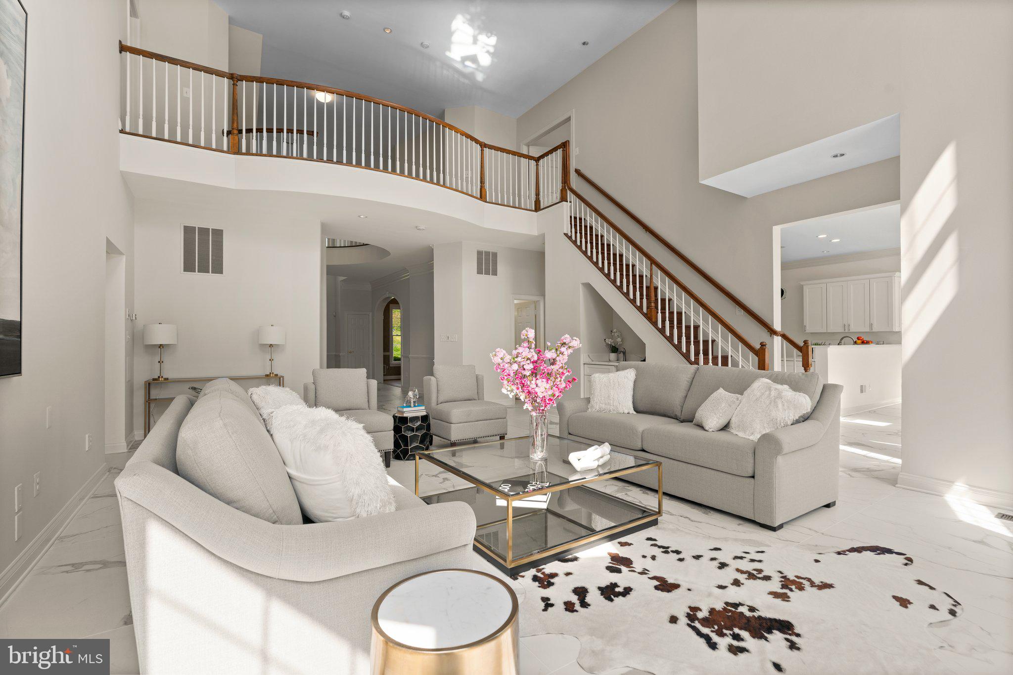 SADDLE RIDGE - Residential