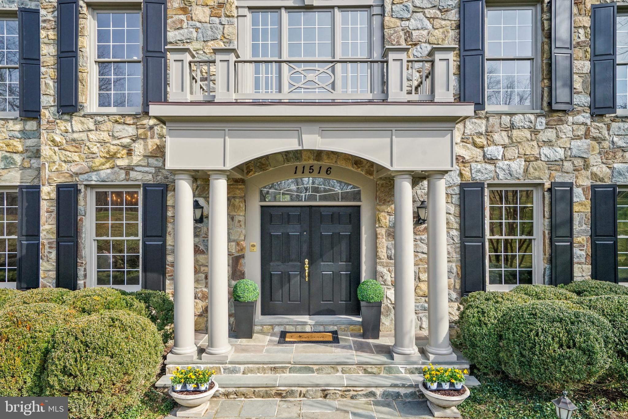 SADDLE RIDGE - Residential