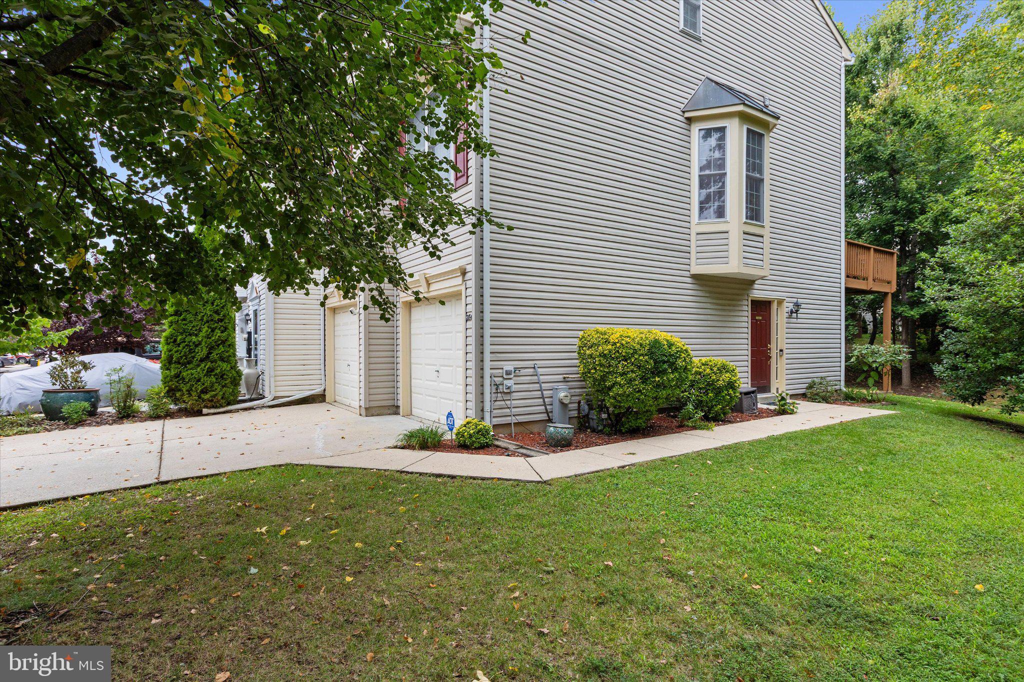 284 BRAXTON WAY