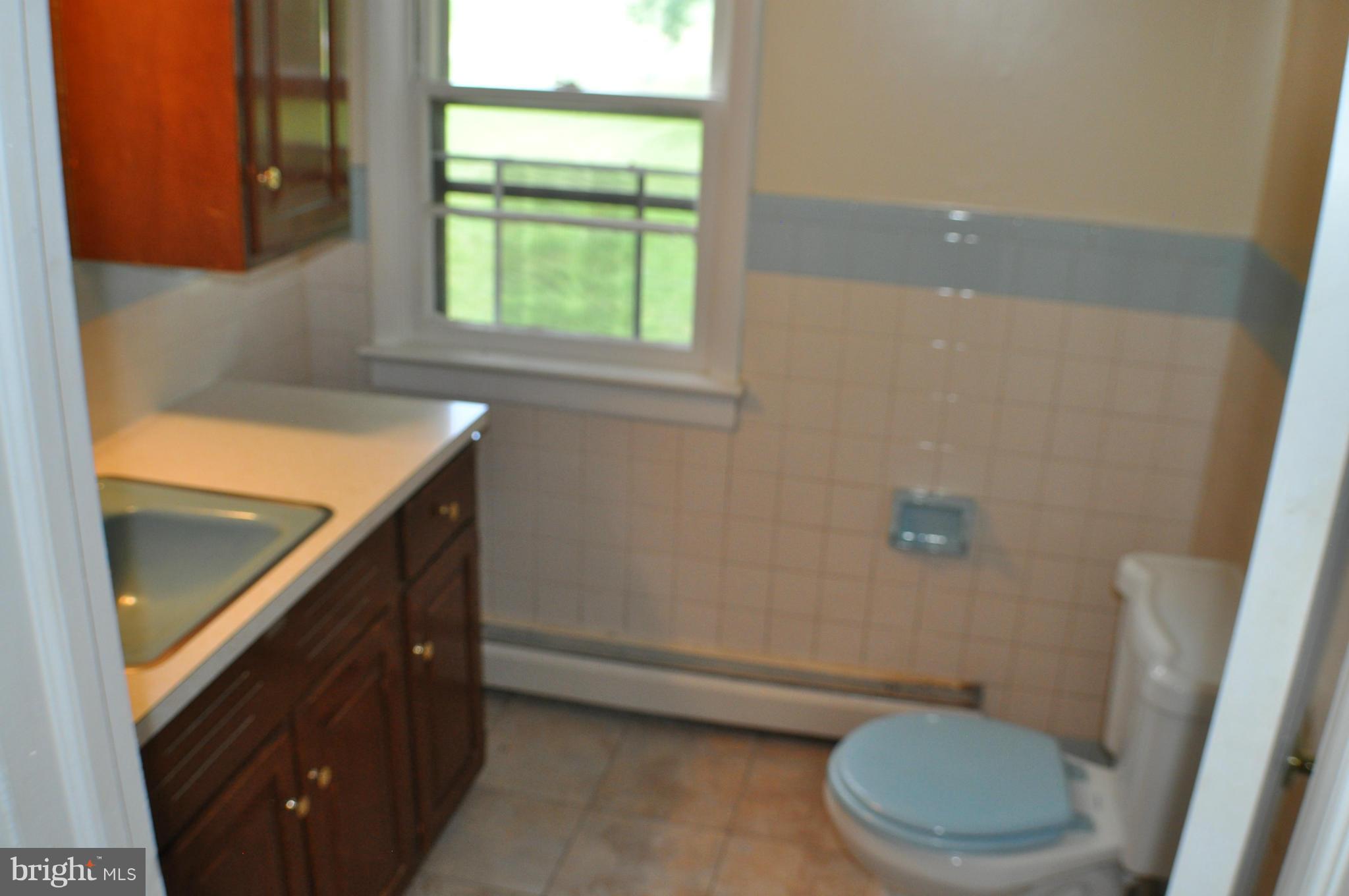 MAR WIN MANOR - Residential