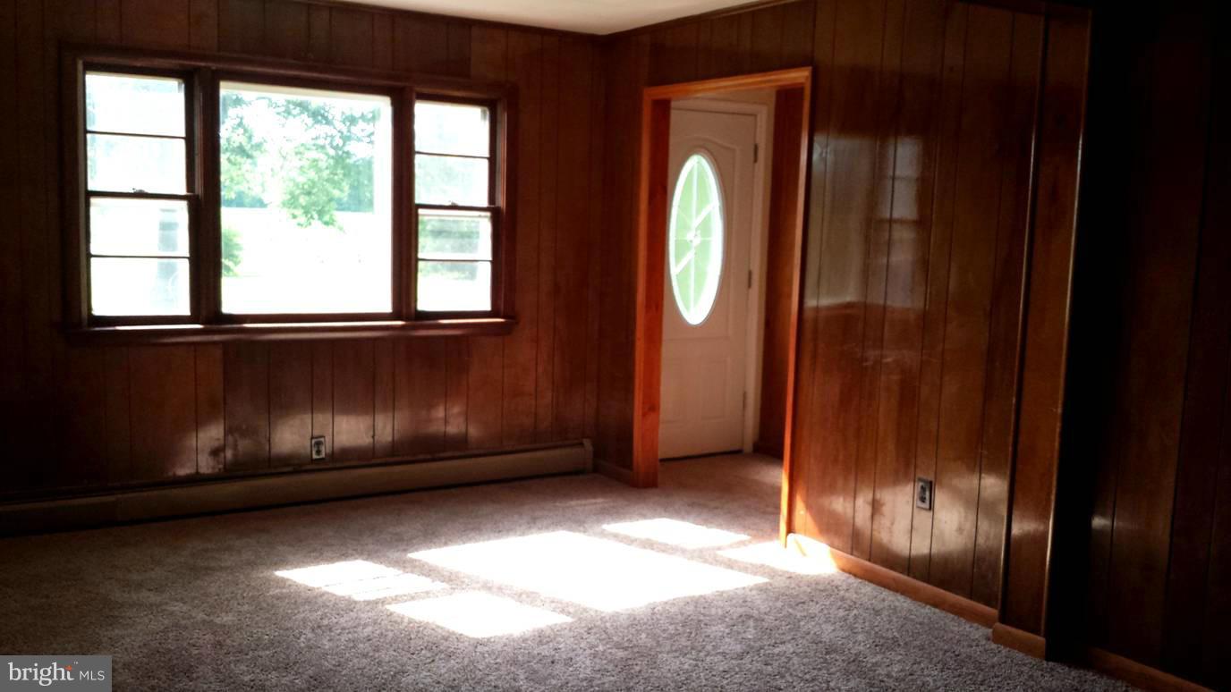 MAR WIN MANOR - Residential