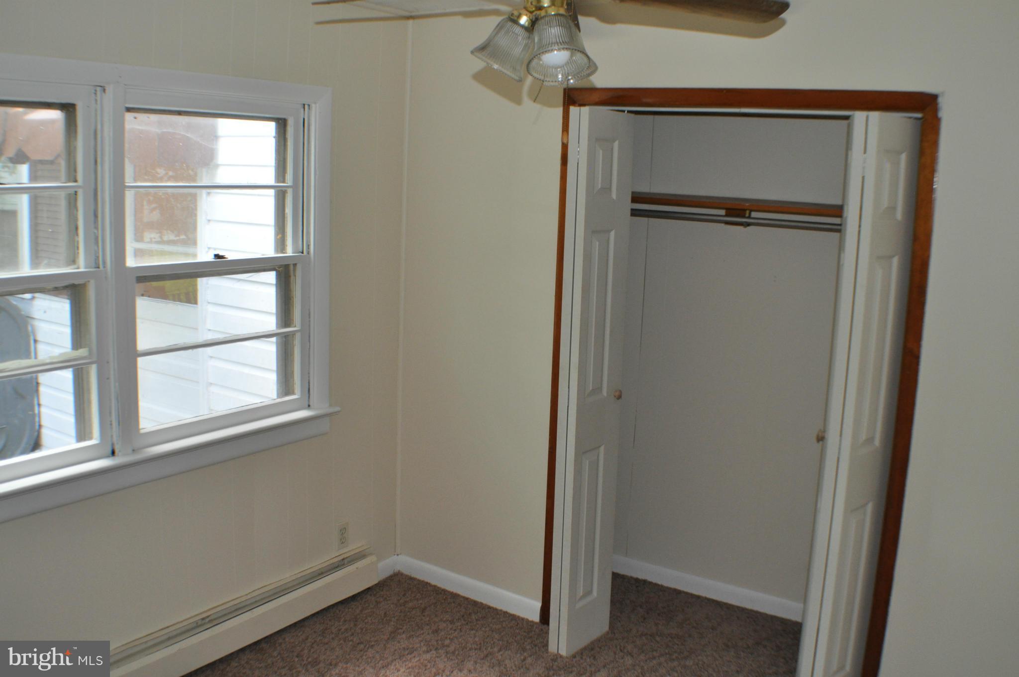 MAR WIN MANOR - Residential