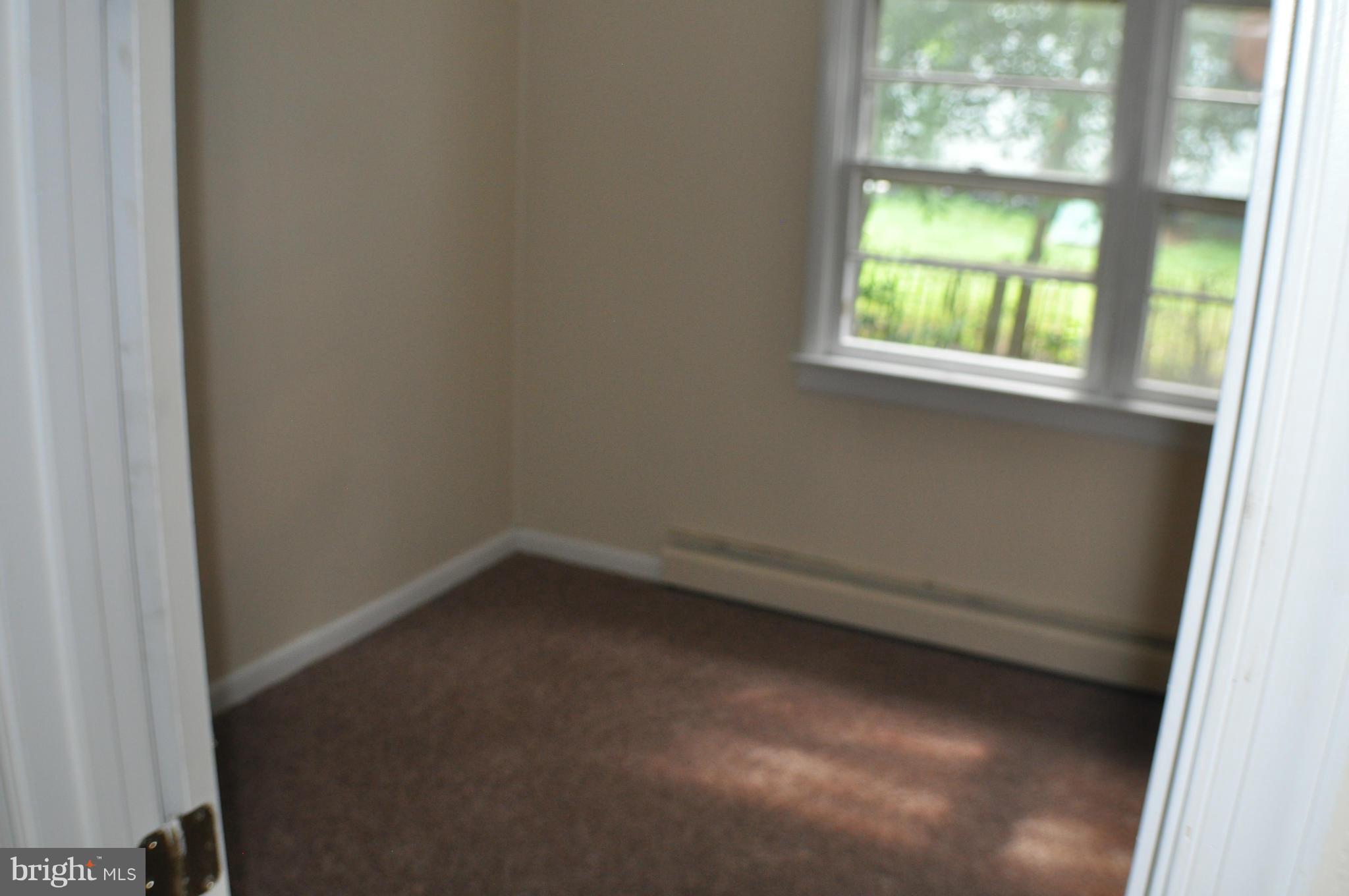 MAR WIN MANOR - Residential