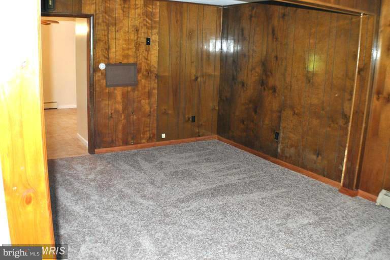 MAR WIN MANOR - Residential