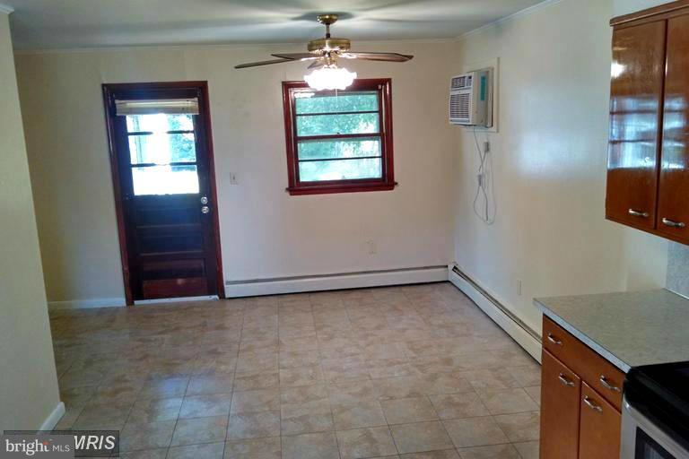 MAR WIN MANOR - Residential