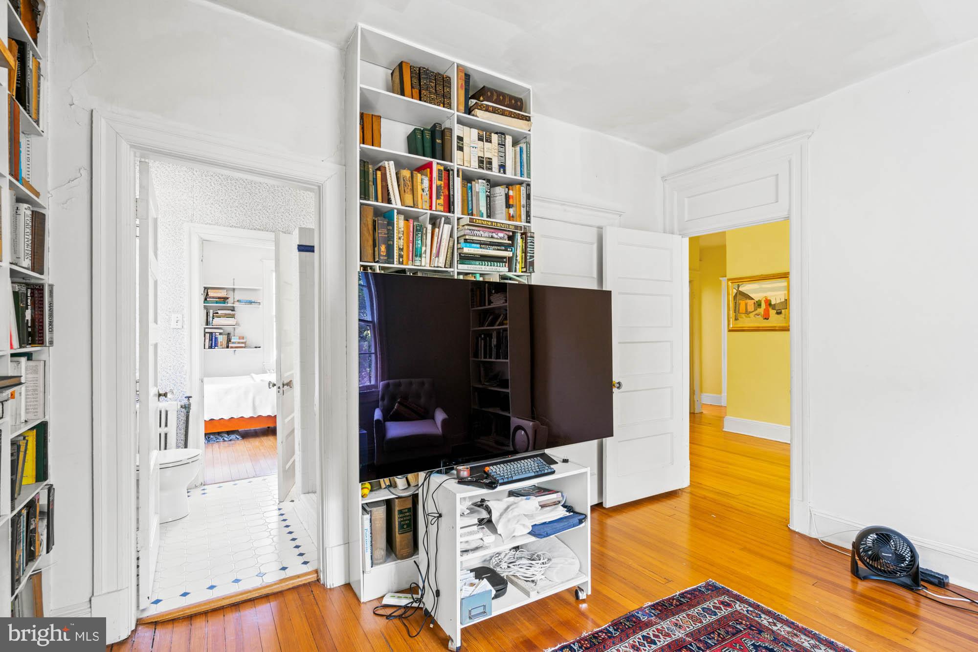 CHEVY CHASE - Residential