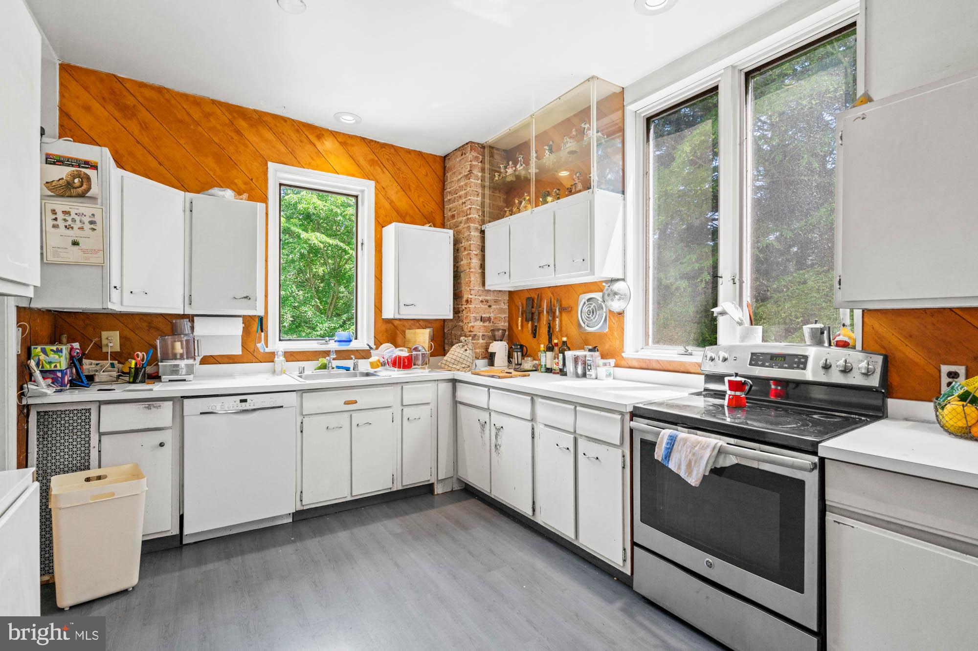 CHEVY CHASE - Residential