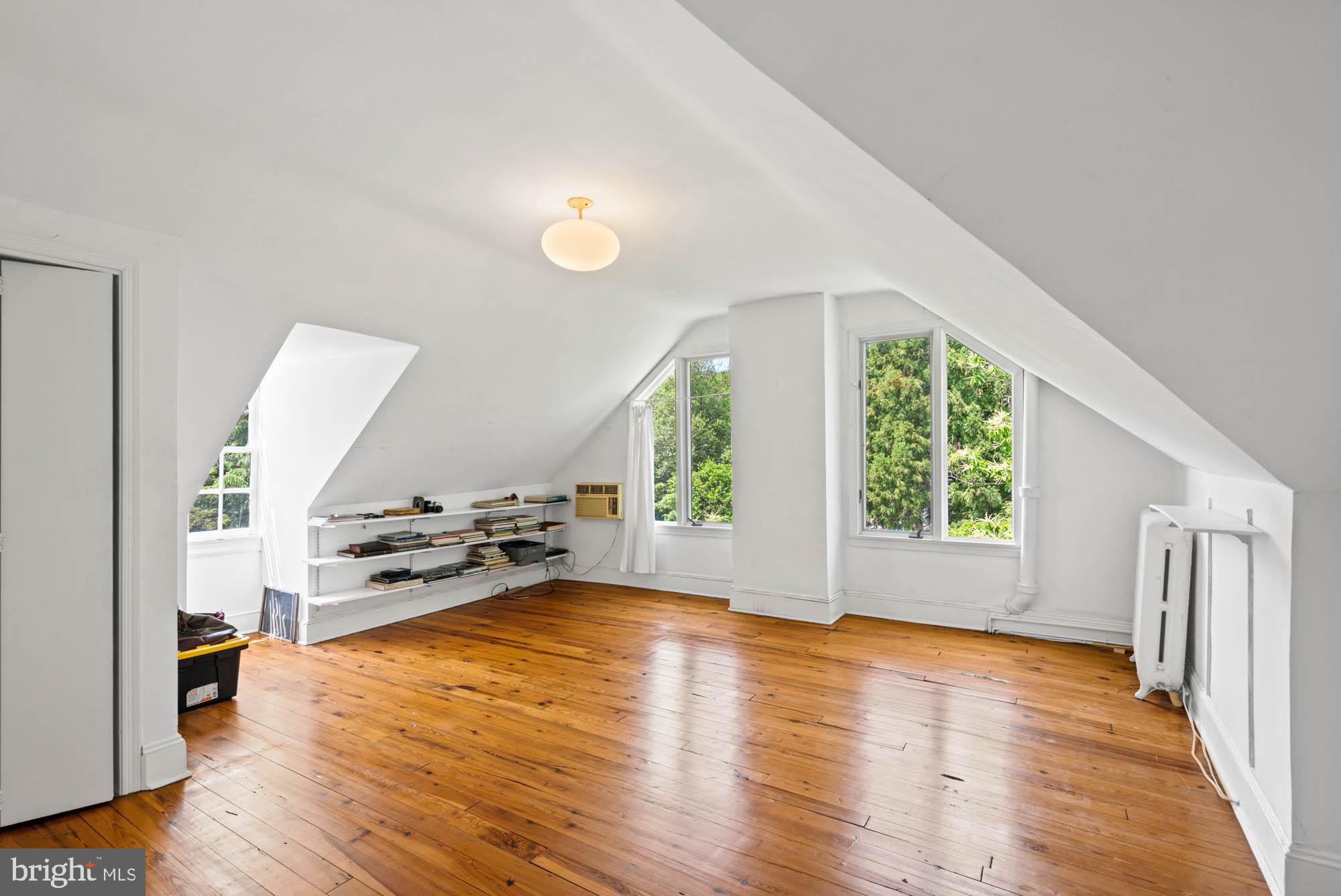 CHEVY CHASE - Residential