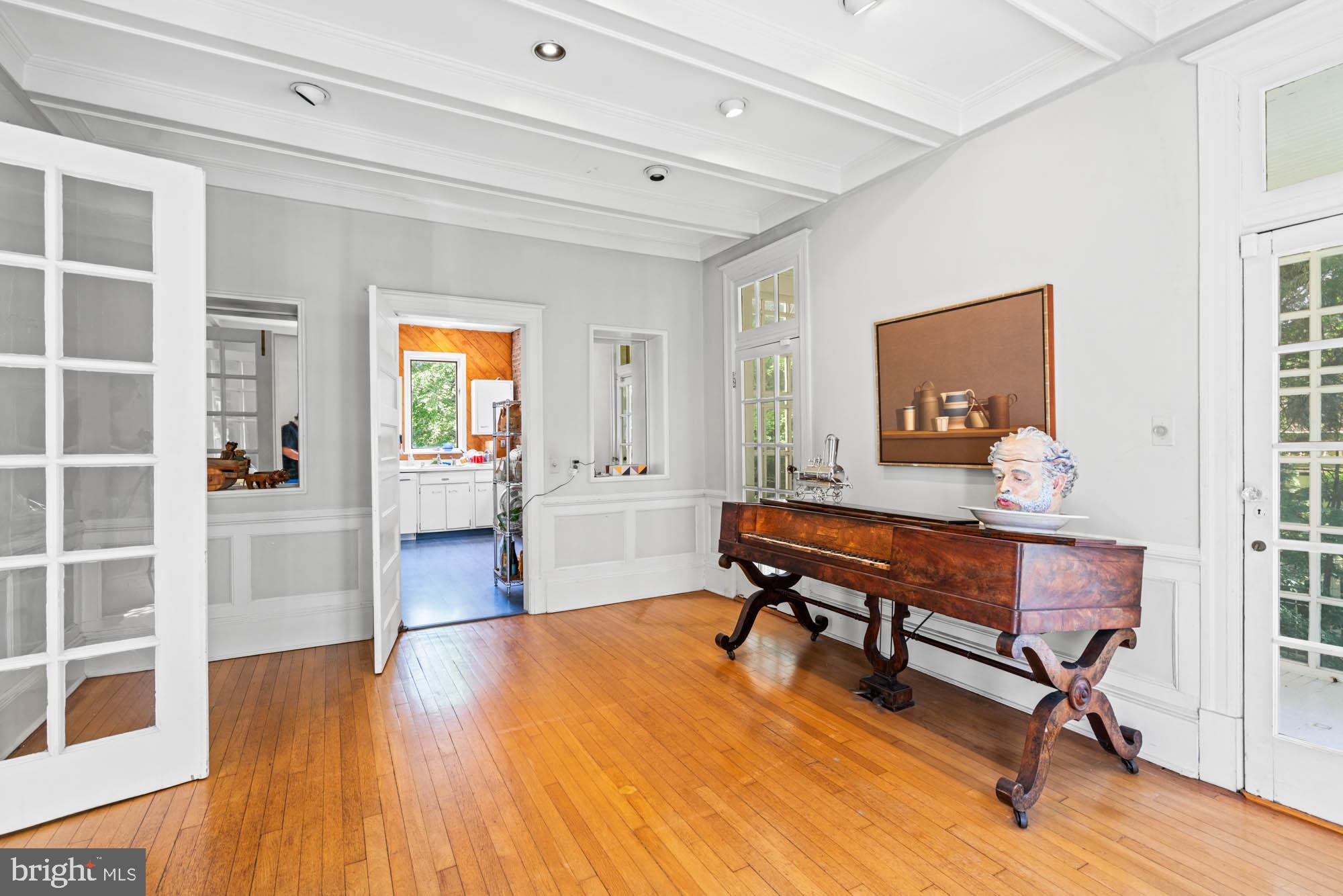 CHEVY CHASE - Residential