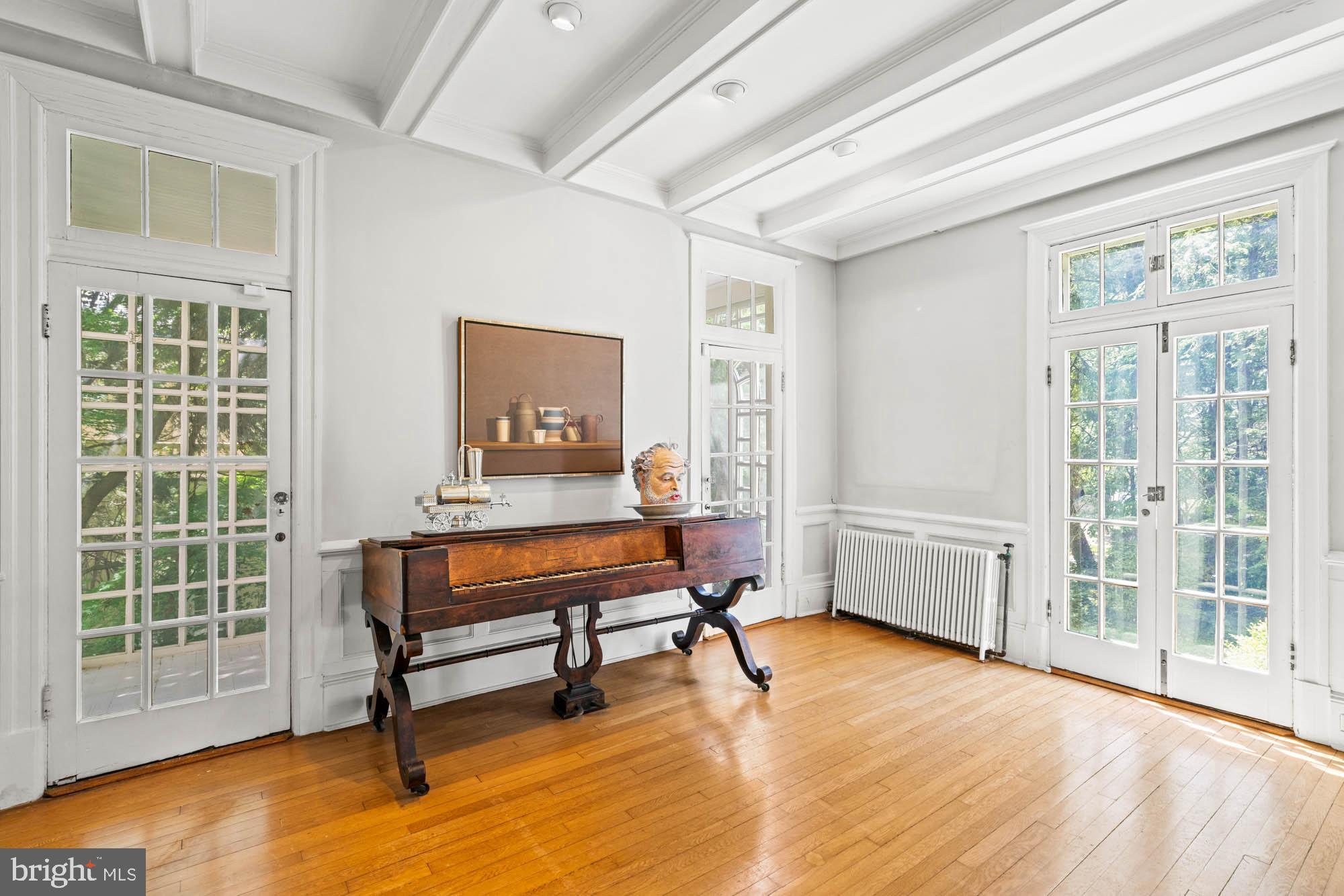 CHEVY CHASE - Residential