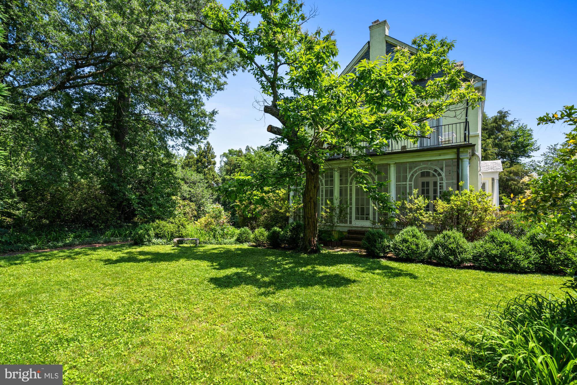 CHEVY CHASE - Residential