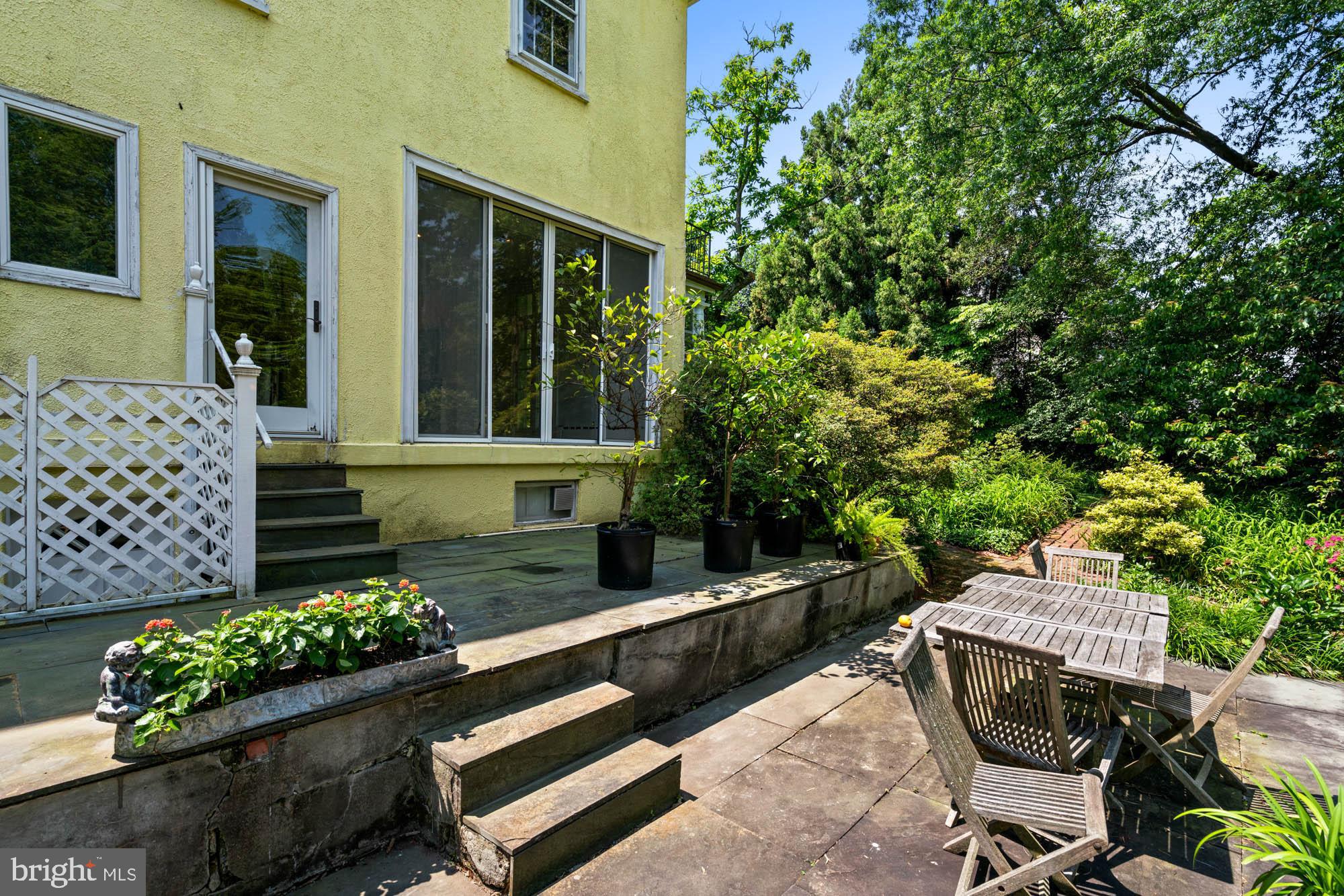 CHEVY CHASE - Residential