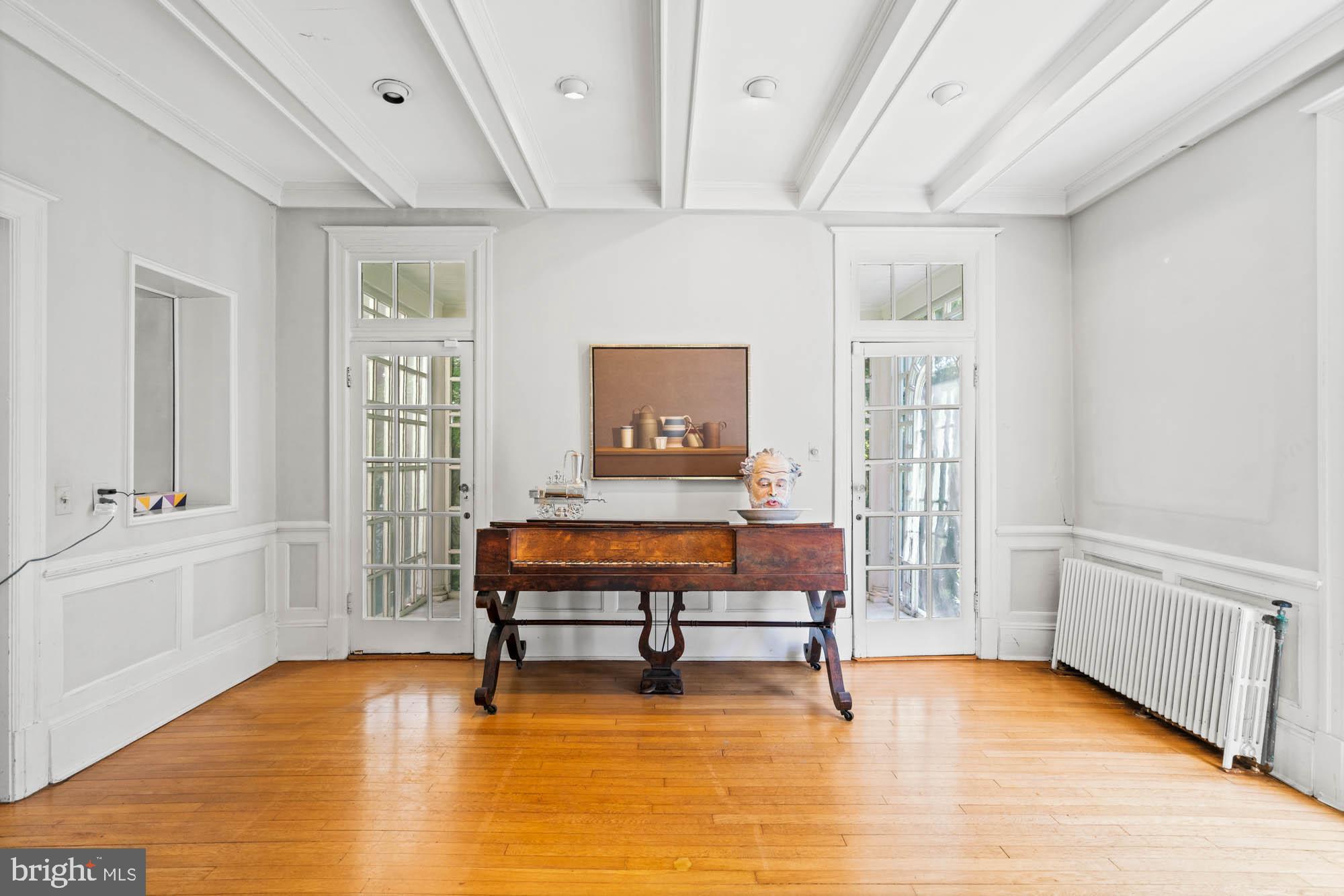 CHEVY CHASE - Residential