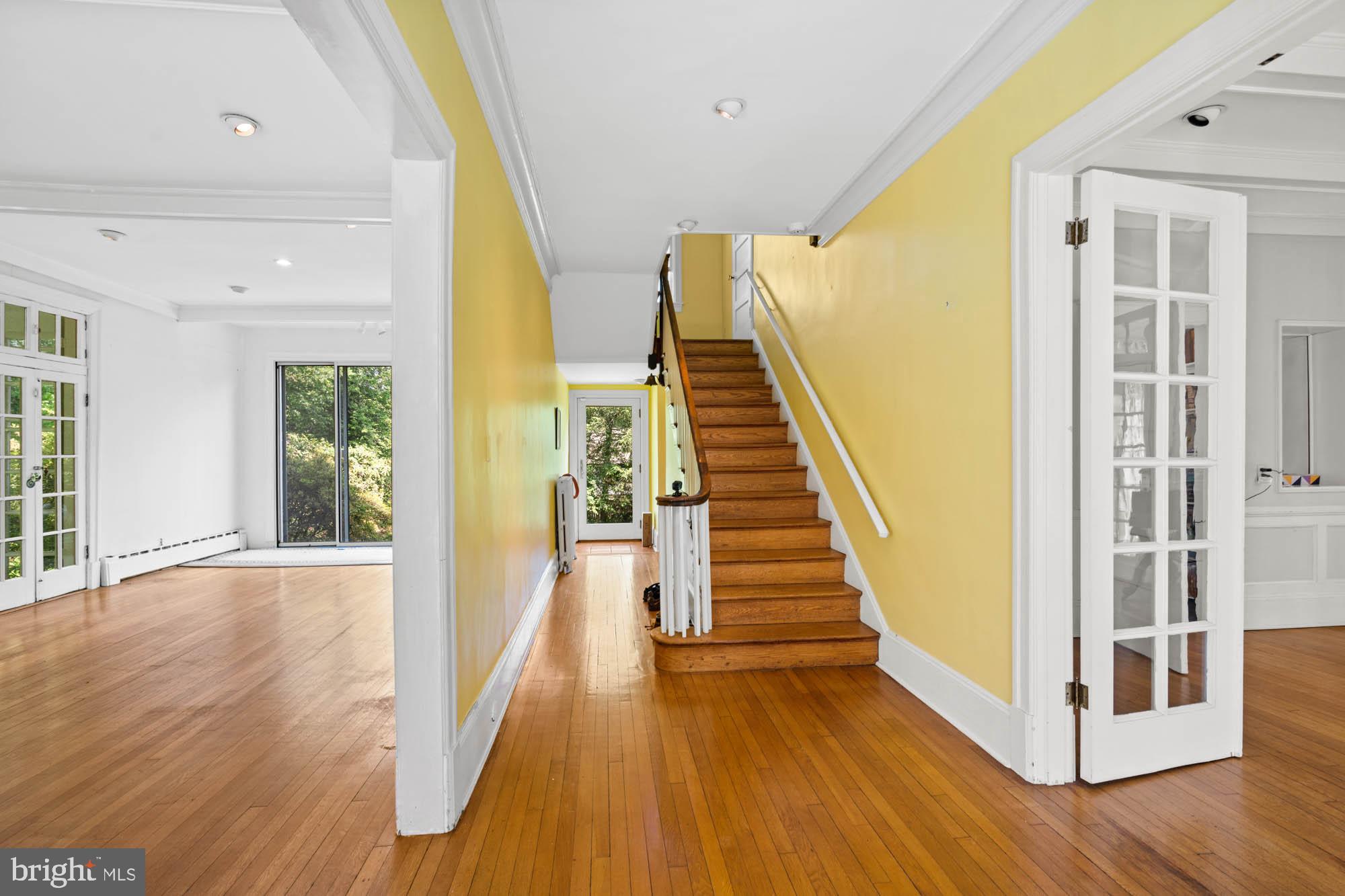 CHEVY CHASE - Residential