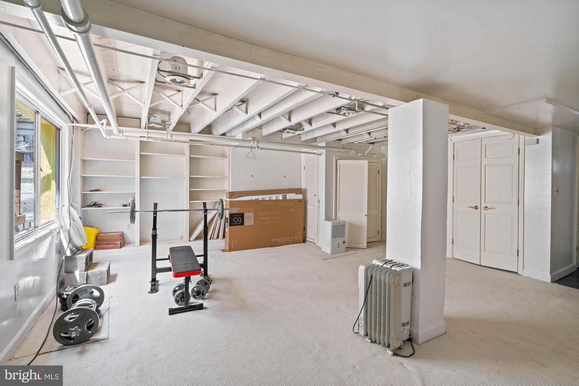 CHEVY CHASE - Residential