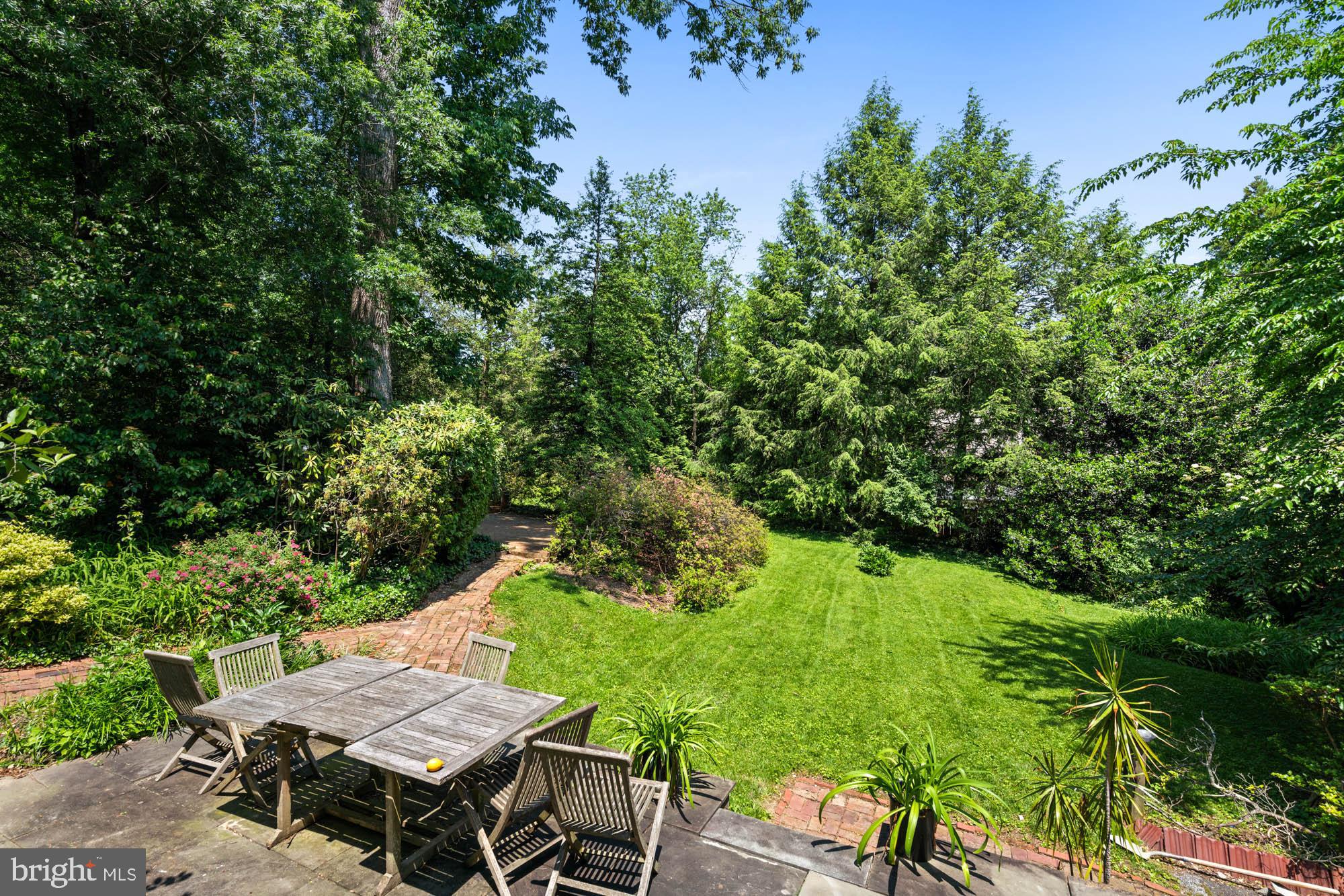 CHEVY CHASE - Residential