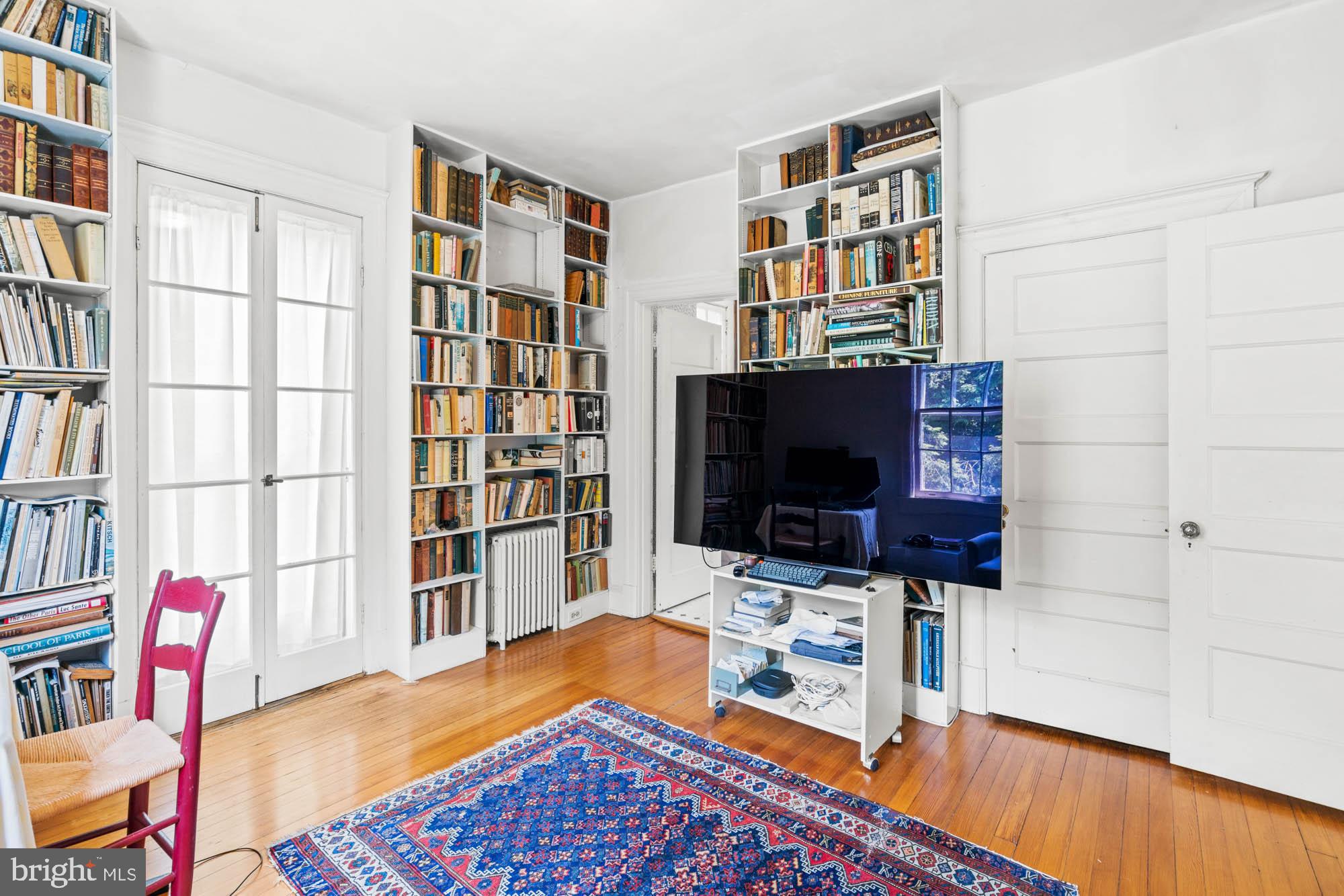 CHEVY CHASE - Residential