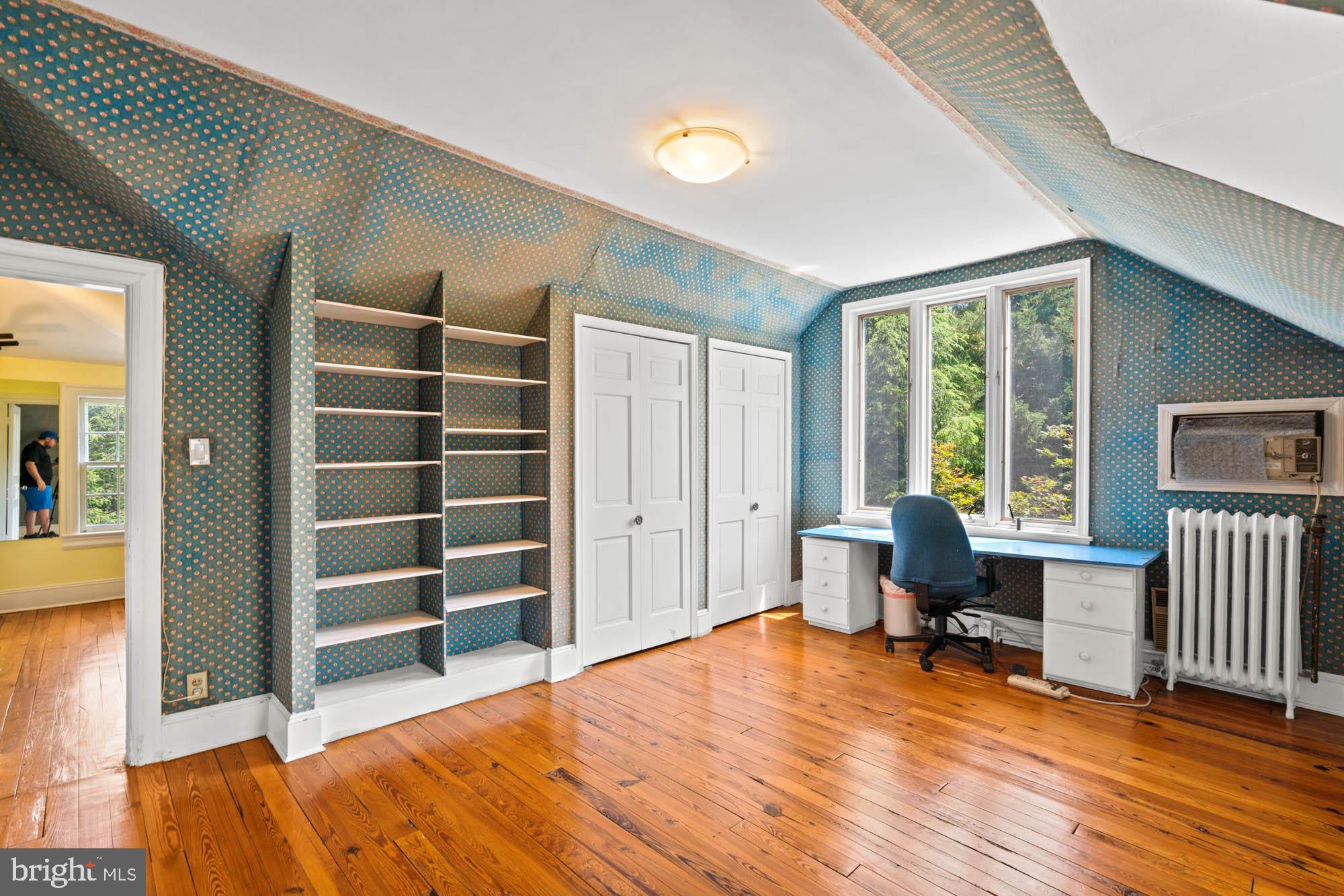 CHEVY CHASE - Residential