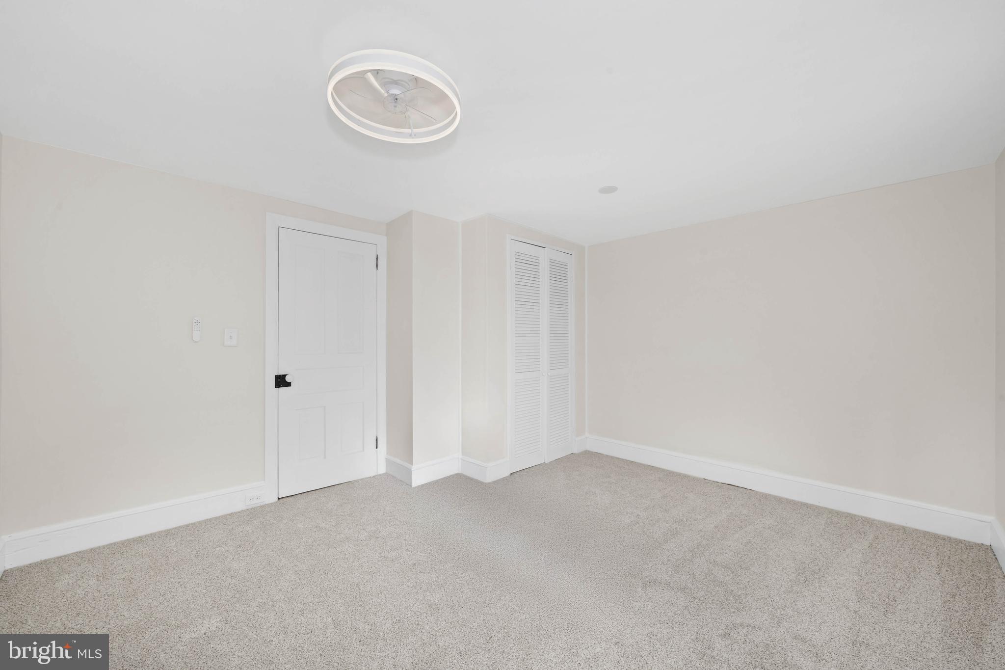 HOLLY OAK - Residential