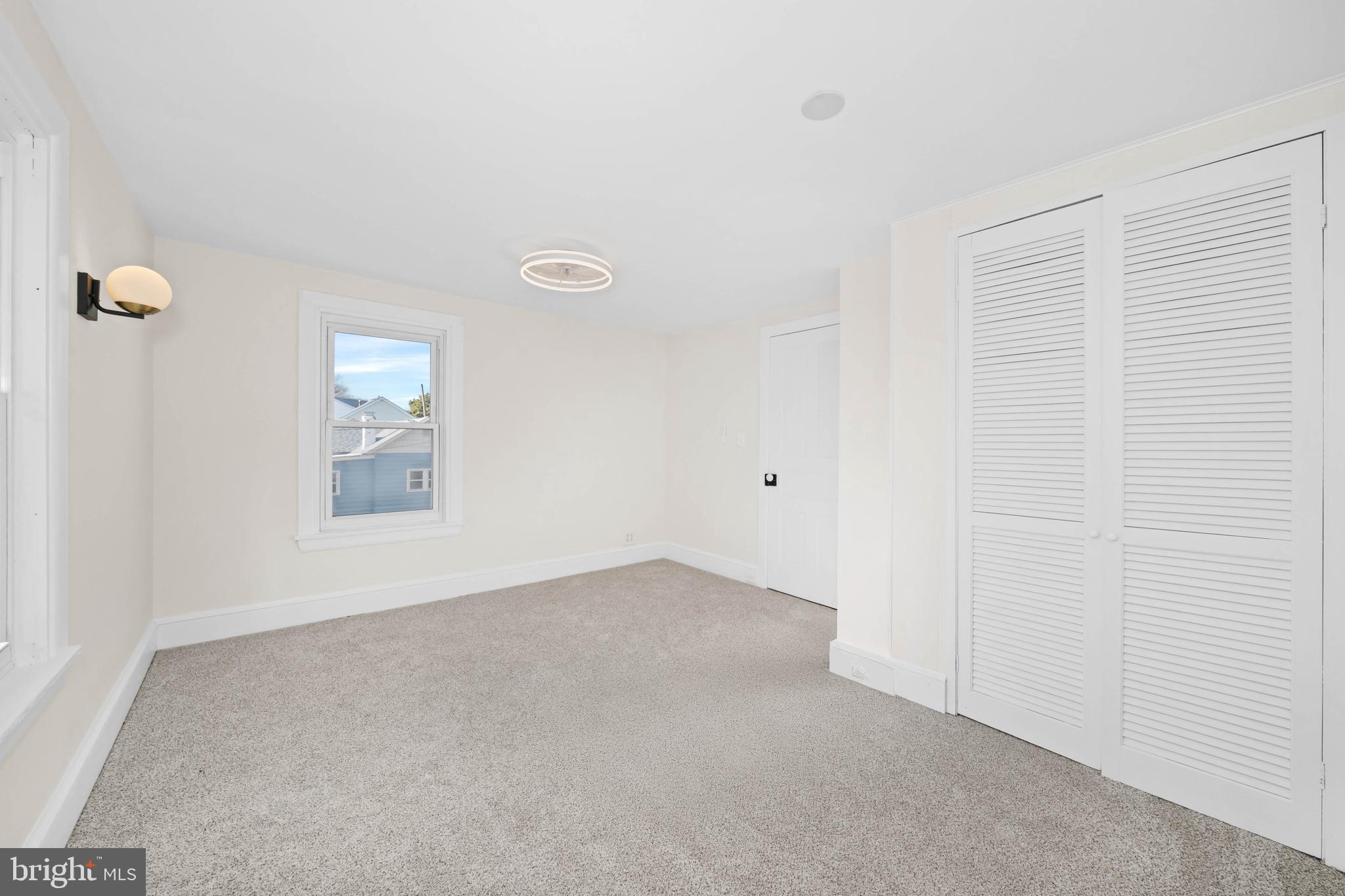 HOLLY OAK - Residential